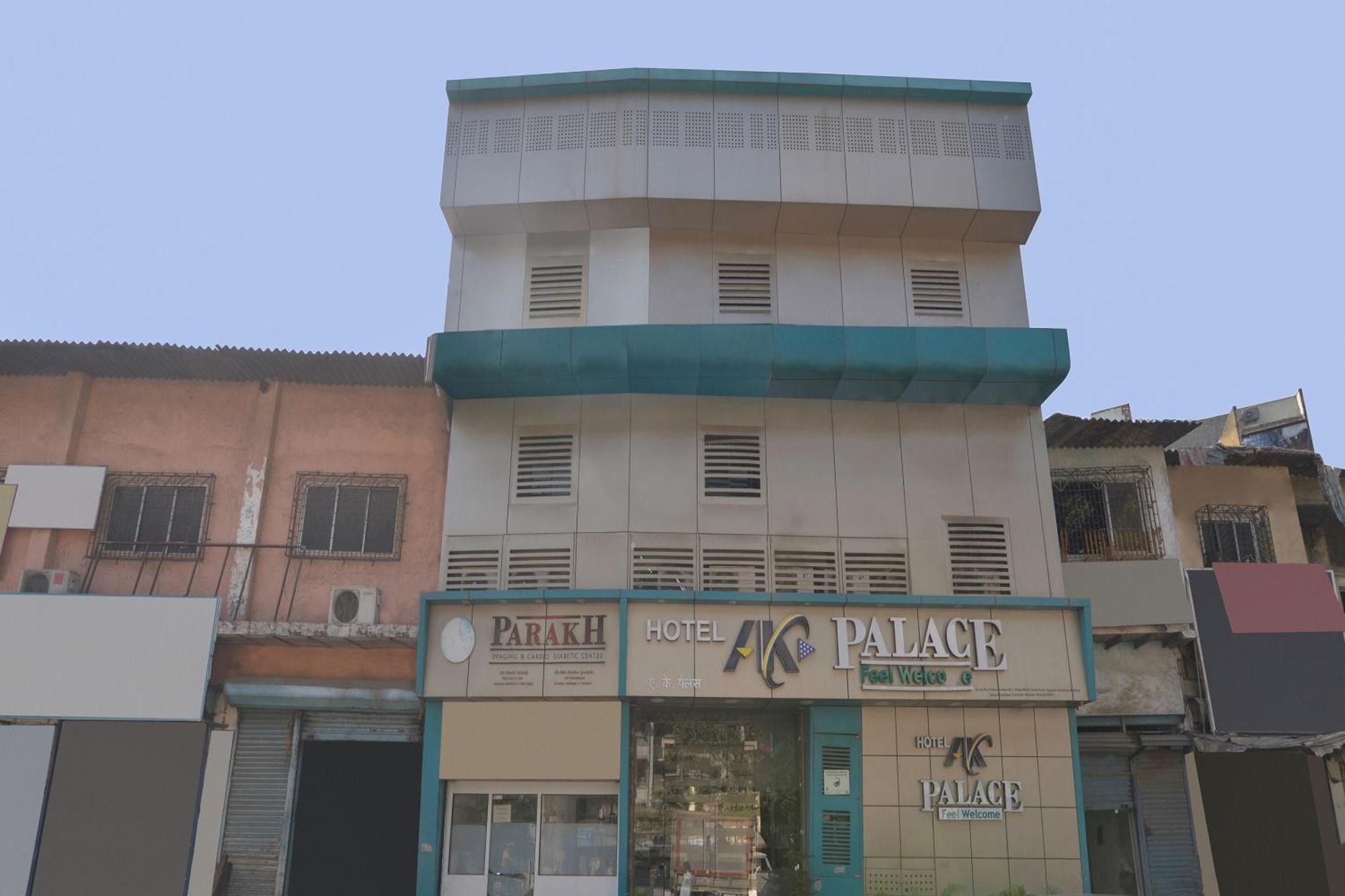 O Ak Palace Near Chhatrapati Shivaji International Airport Hotel