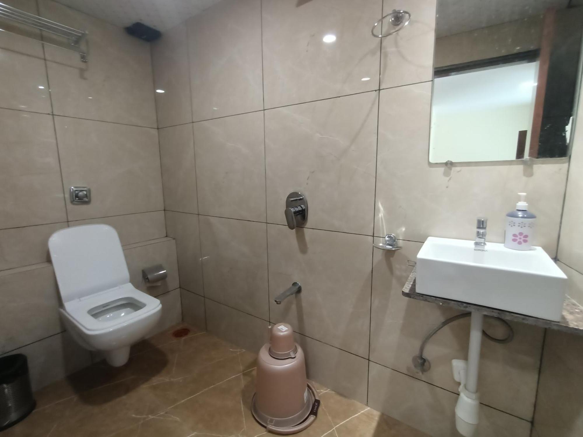 Hotel Lavender - In Andheri East Mumbai