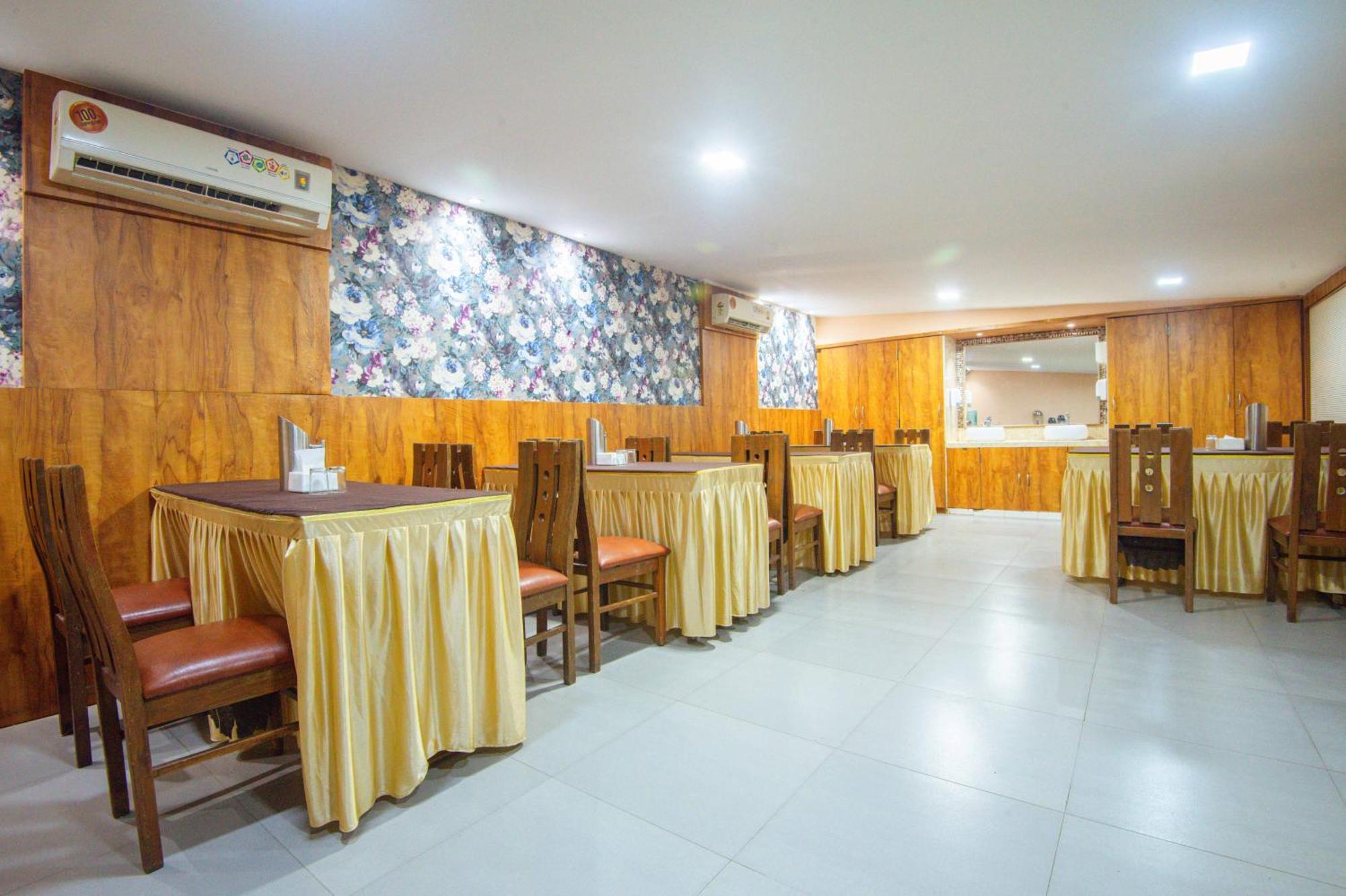 Hotel Treebo Anam International