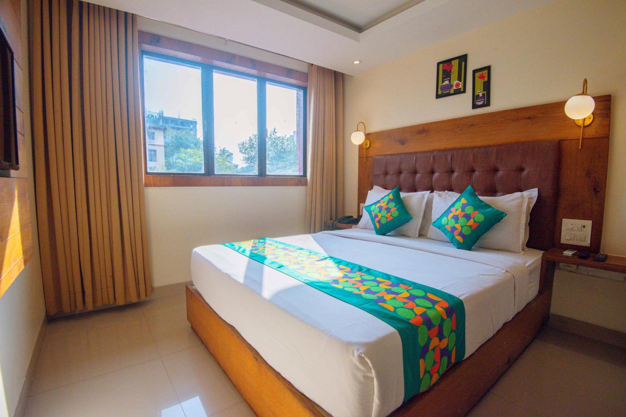 Treebo Anam International Hotel 3*