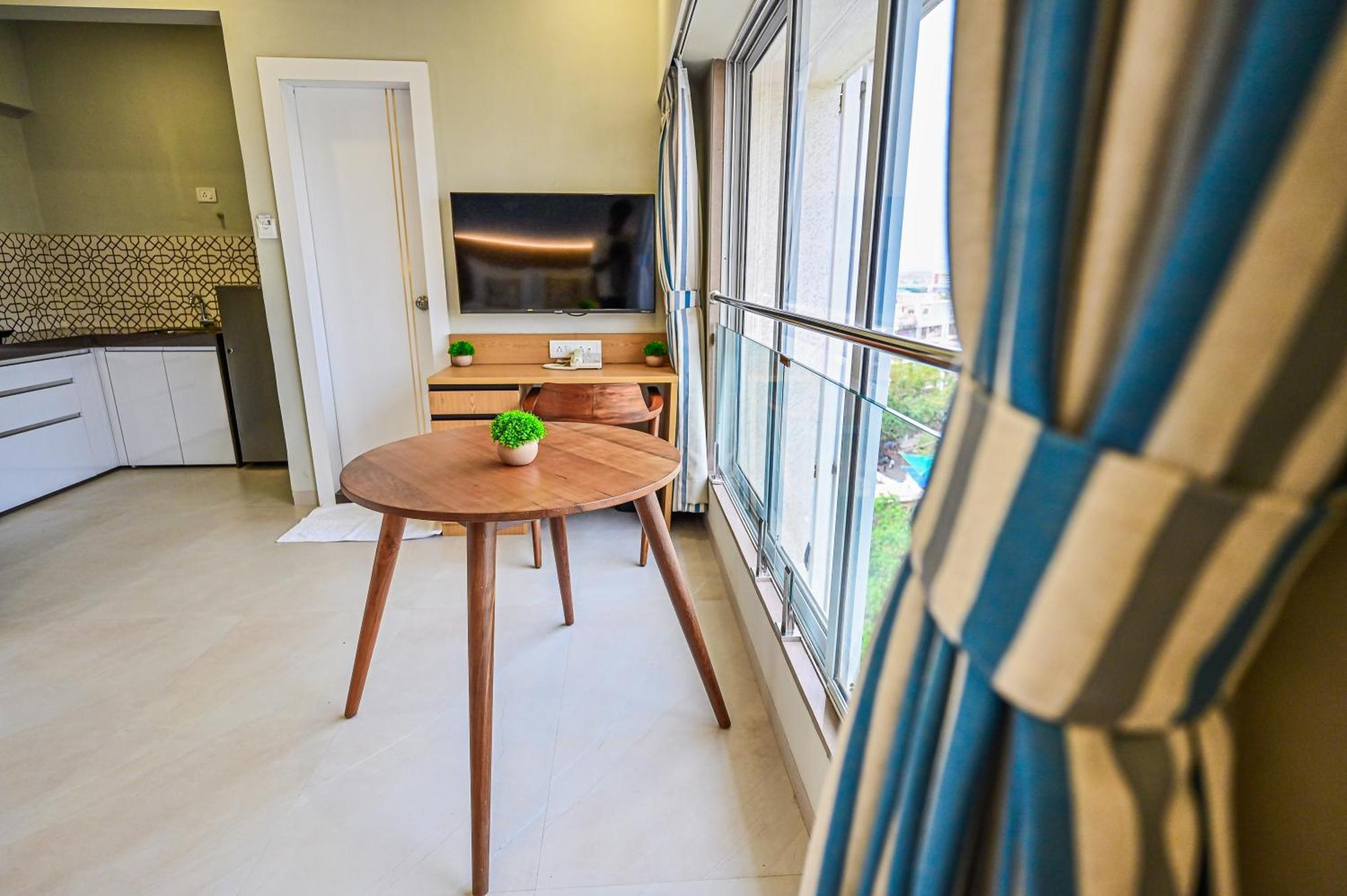 Indie Studios, Chembur 3* Mumbai