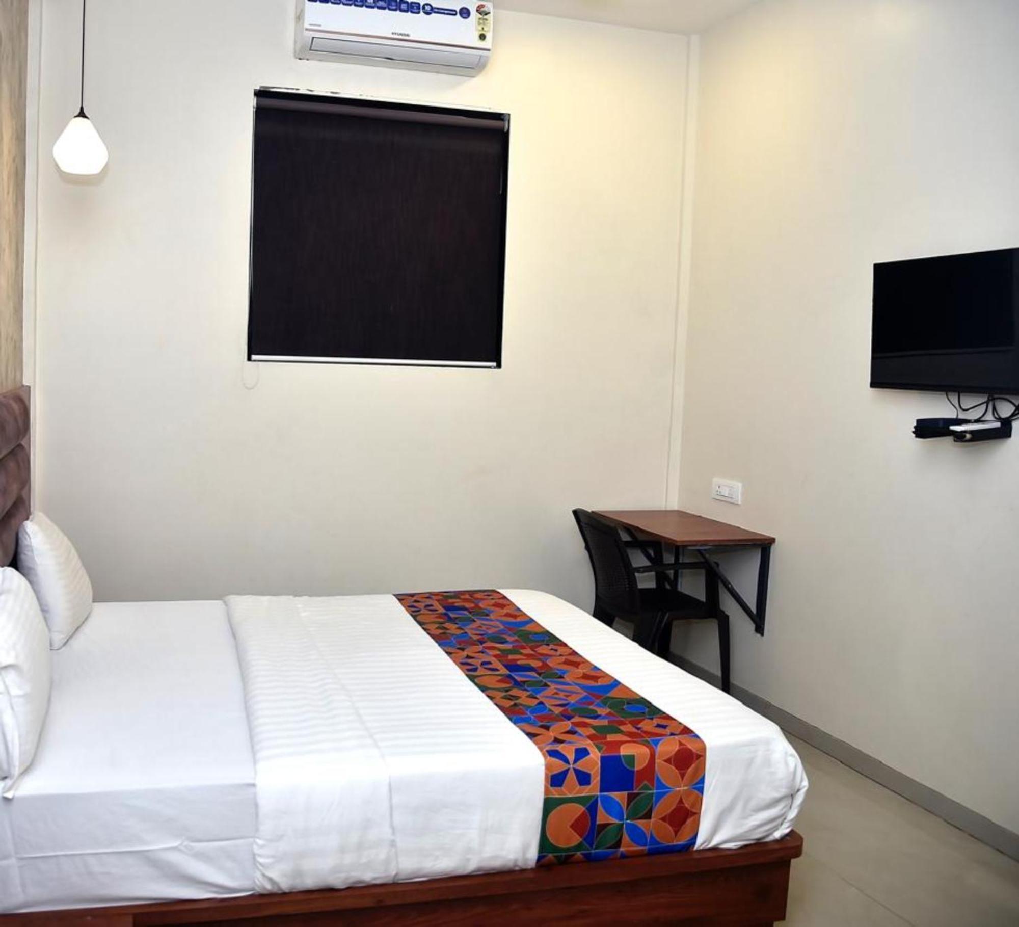 Pride Hotel *