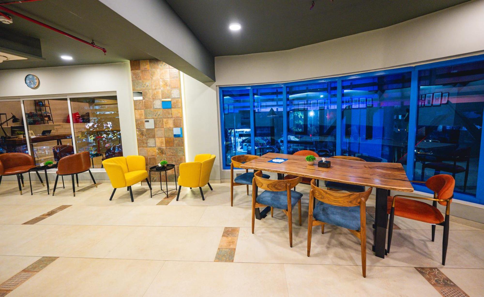 Hotel Indie Studios, Chembur