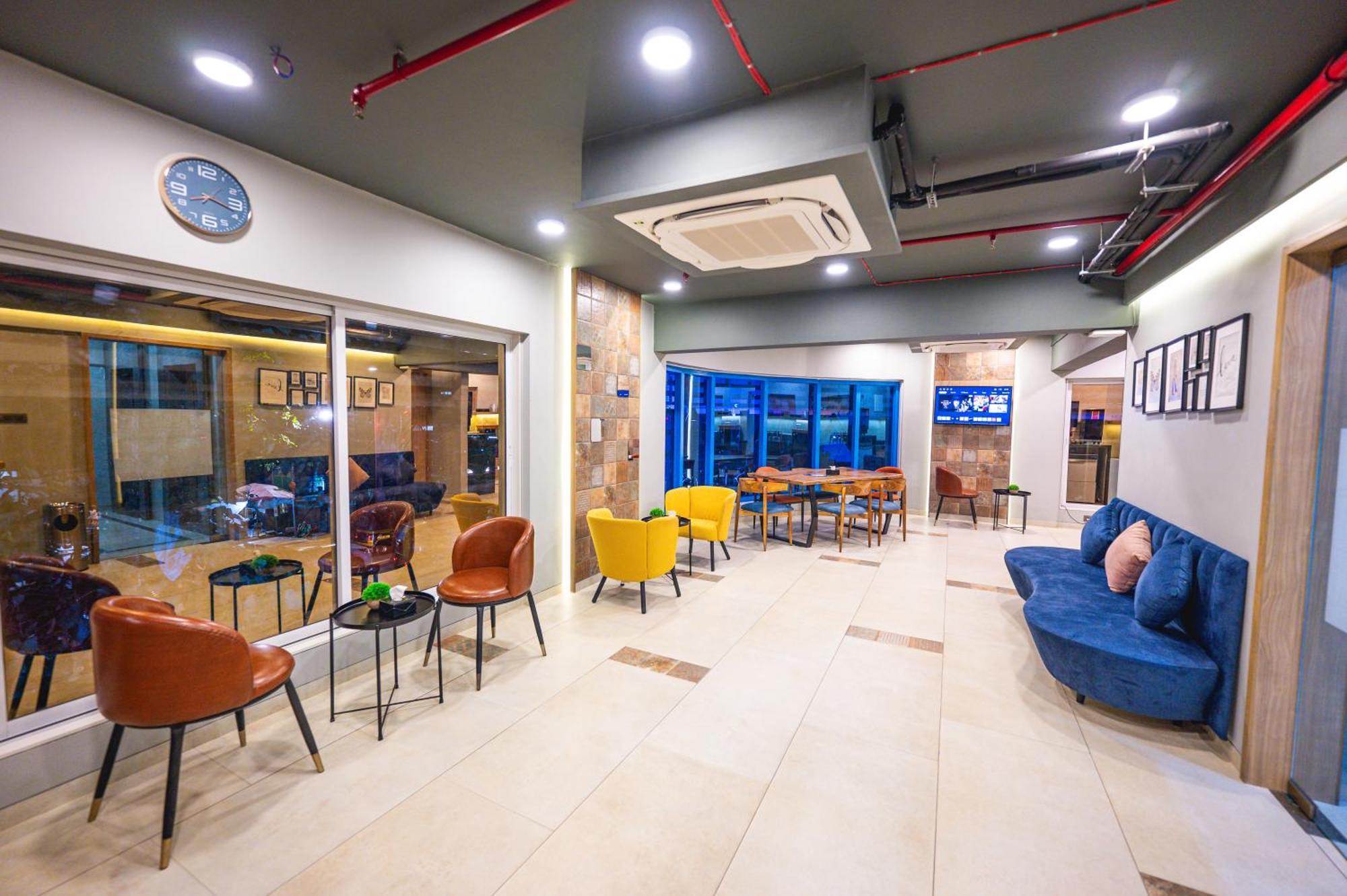 Hotel Indie Studios, Chembur 3*