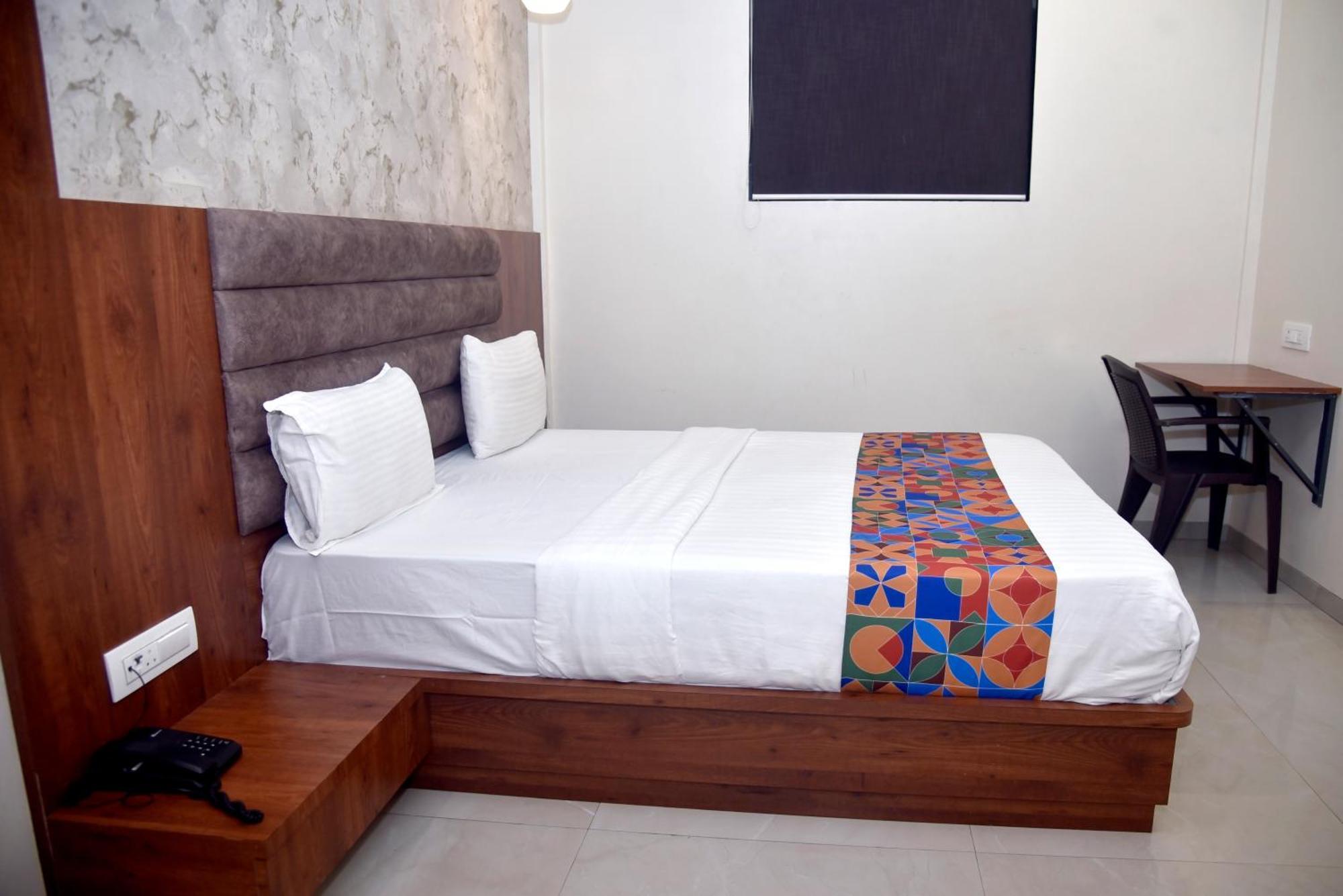 Pride Hotel *