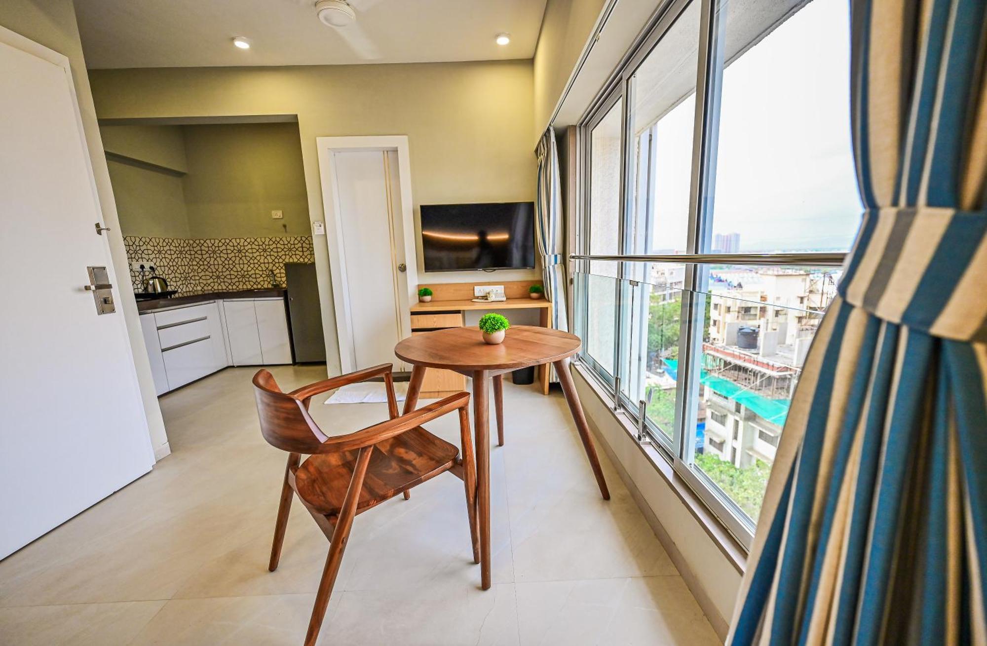 Indie Studios, Chembur Hotel 3*