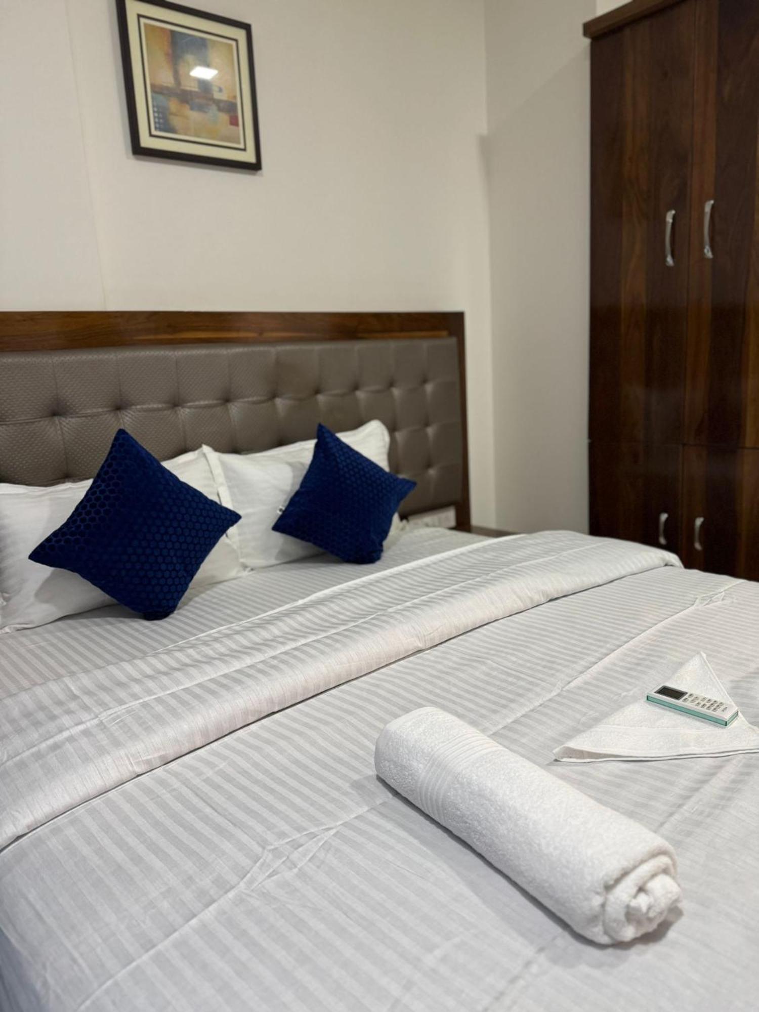 Apartment Luna Spaces - Chandivali *