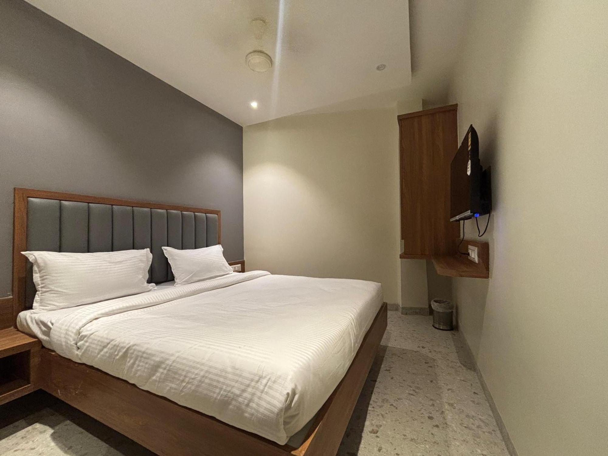 Sai Samrudhi Western Express Highway Hotel Mumbai