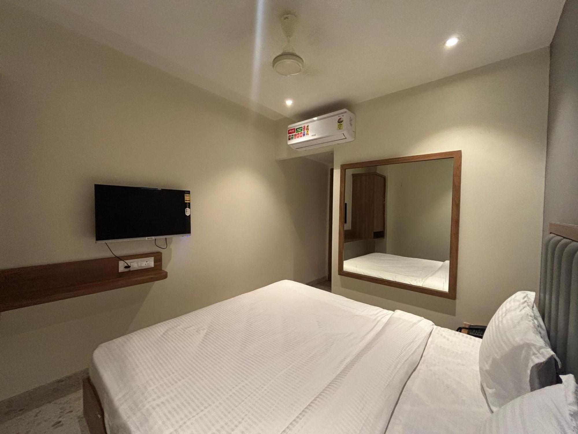 Hotel Sai Samrudhi Western Express Highway Mumbai