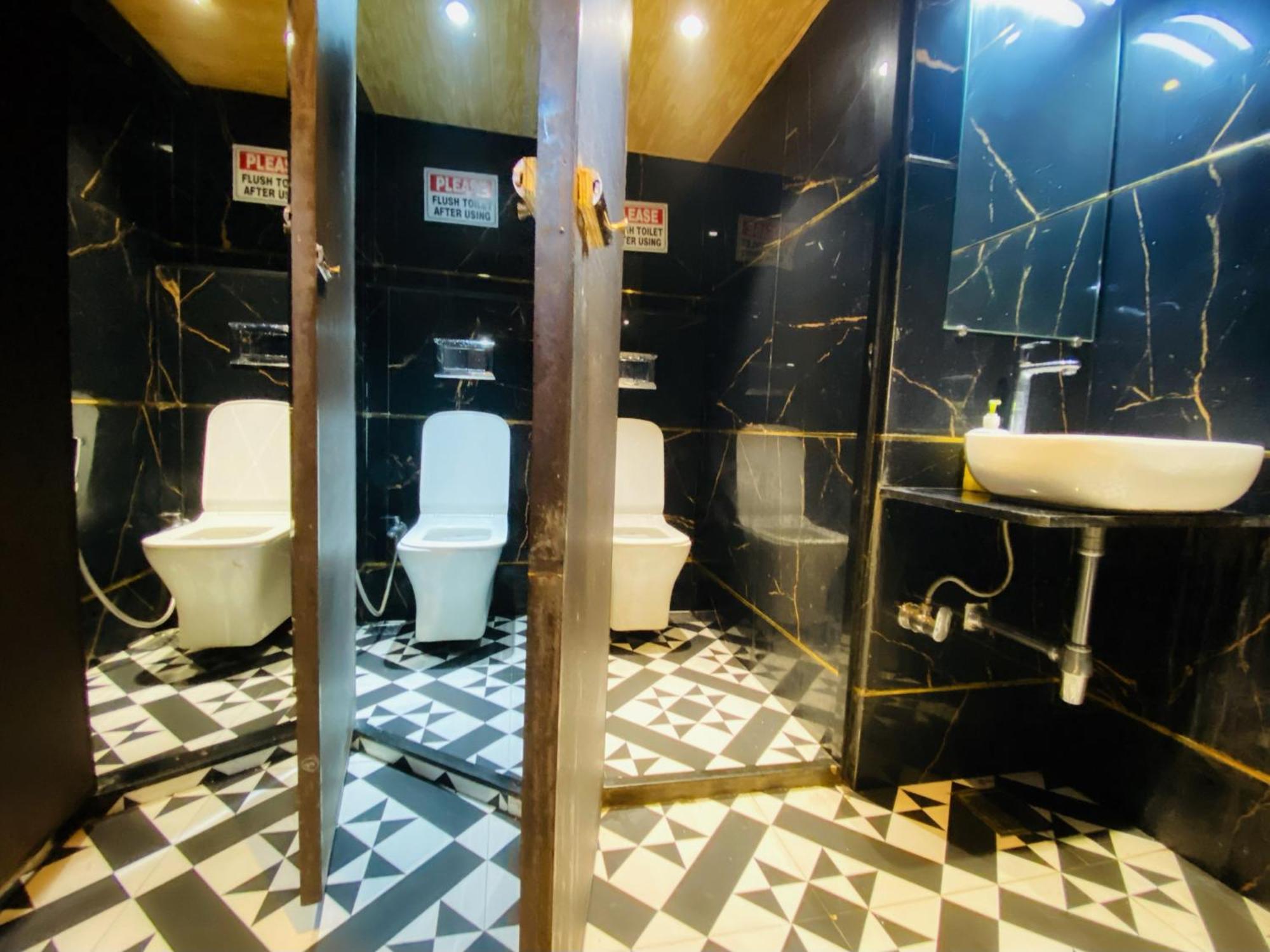 Sulu Near International Airport Mumbai