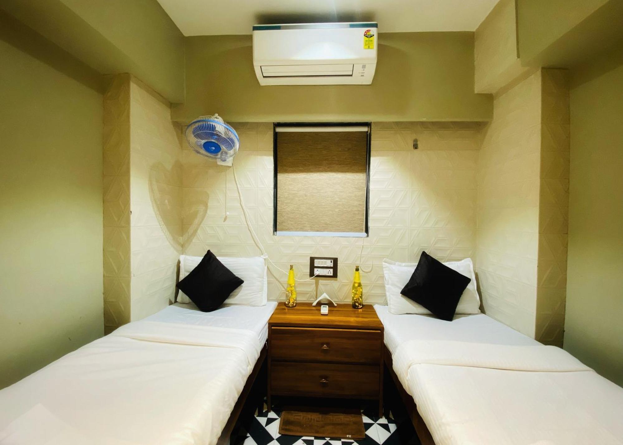 Hostel Sulu Near International Airport Mumbai