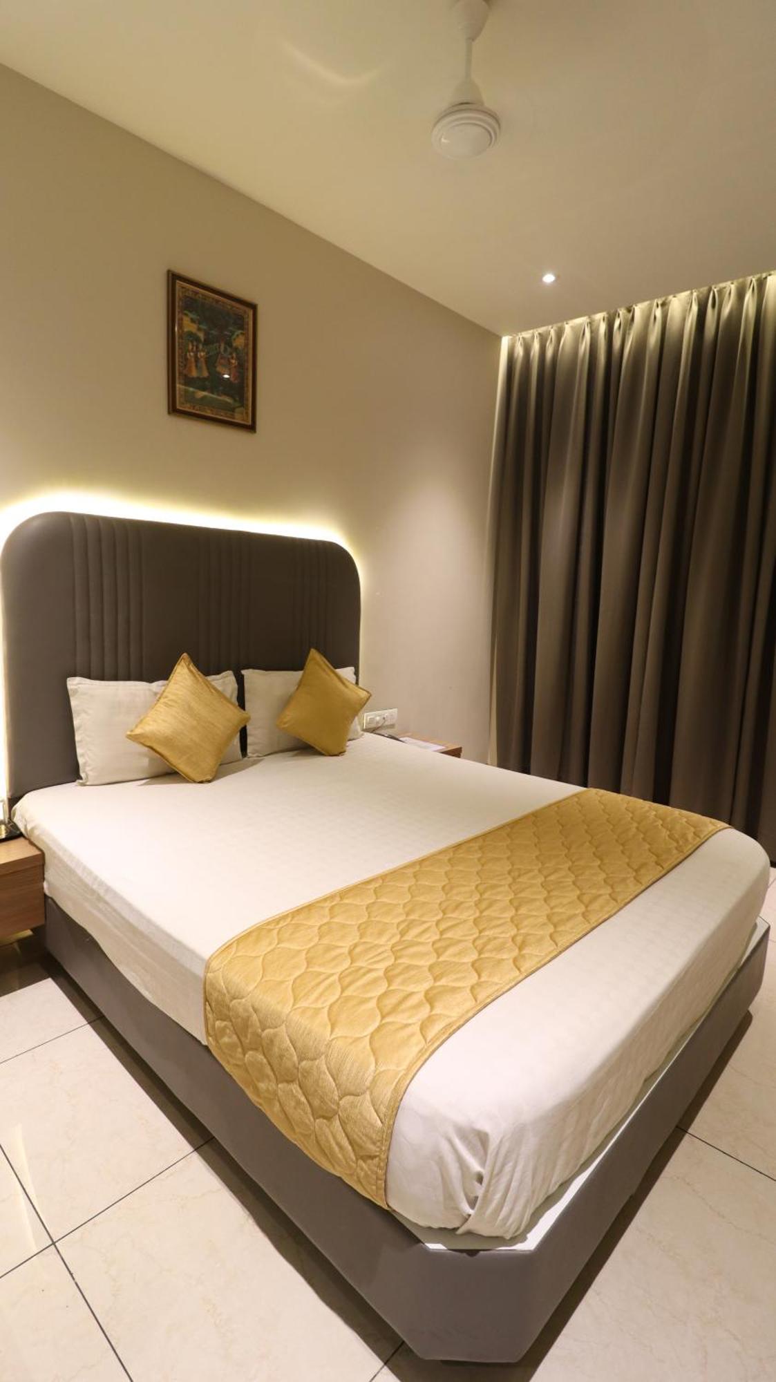 The Ube Residency Hotel 3*