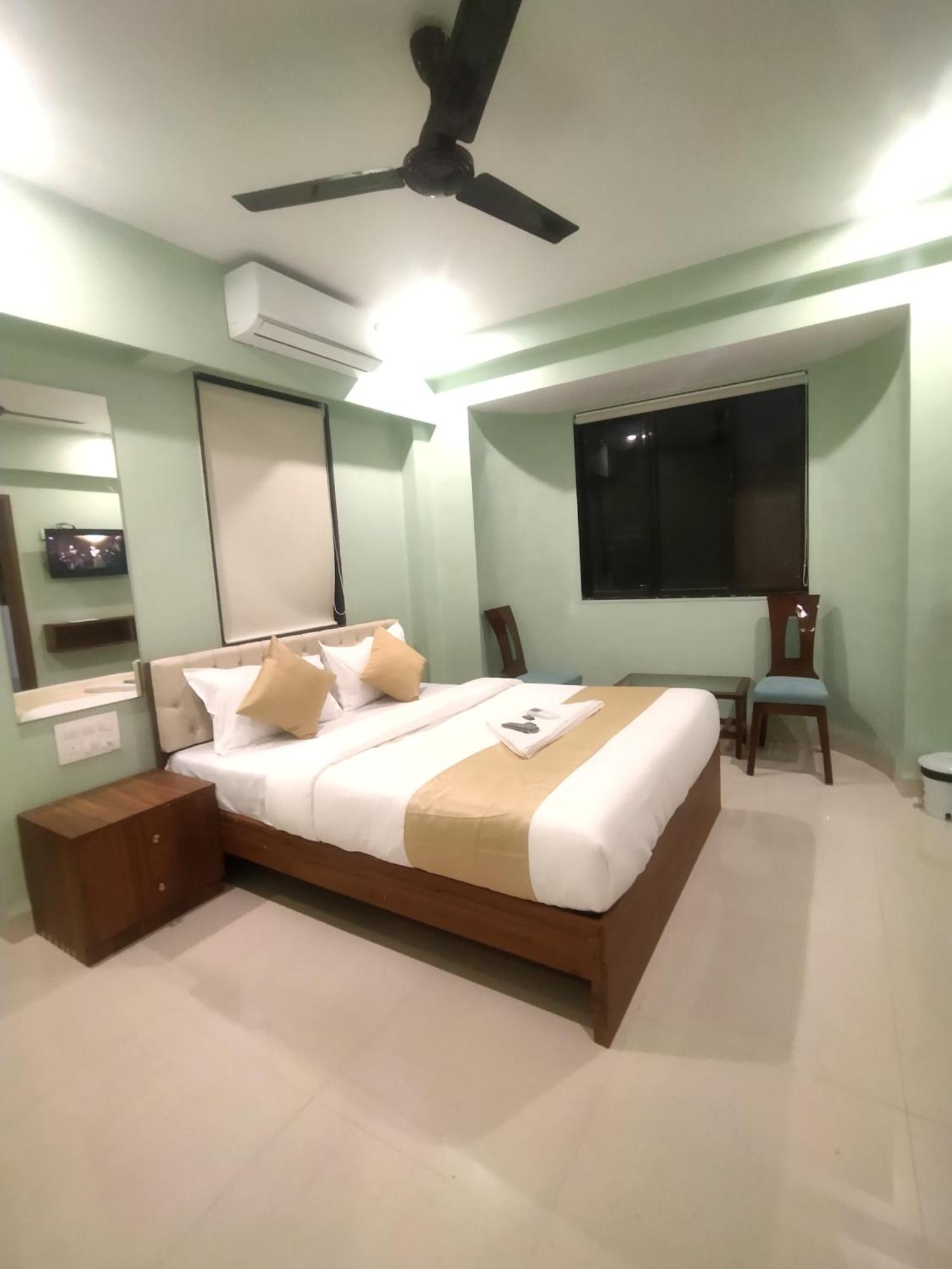 Everest And Hotel 3*