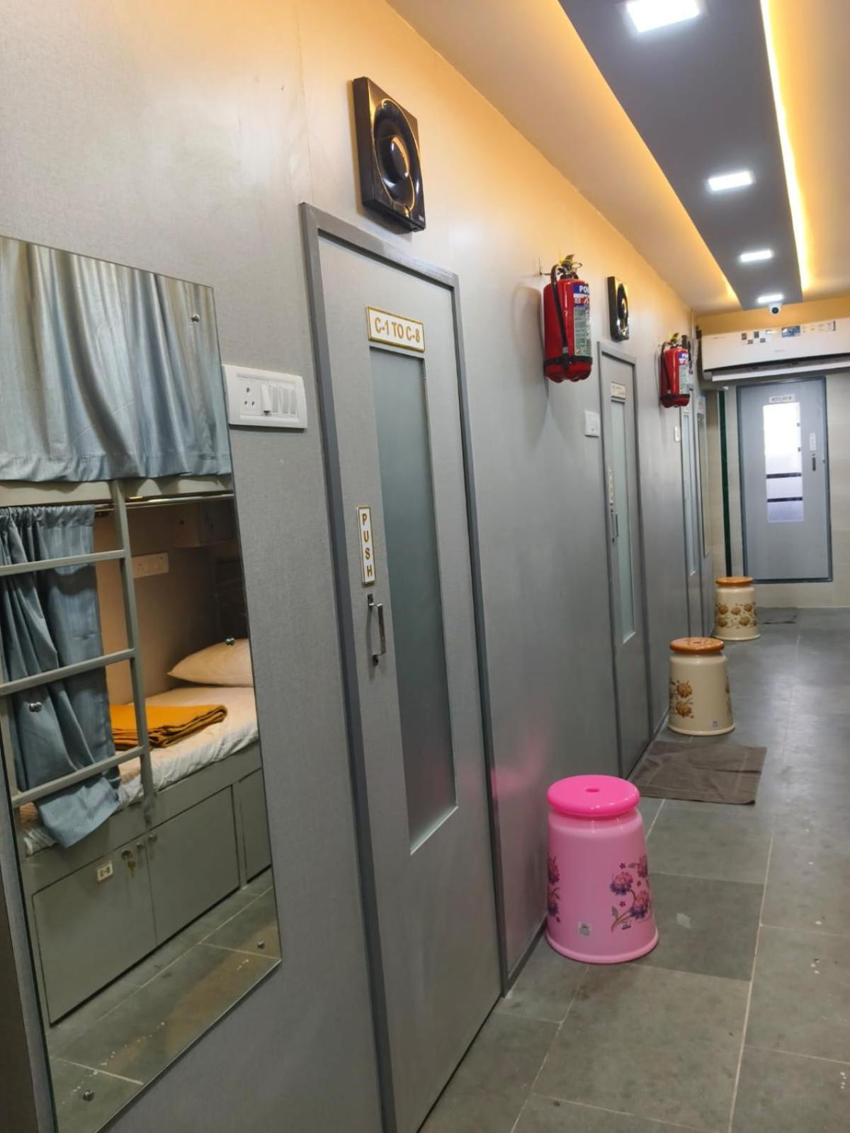 Rest Hostel *