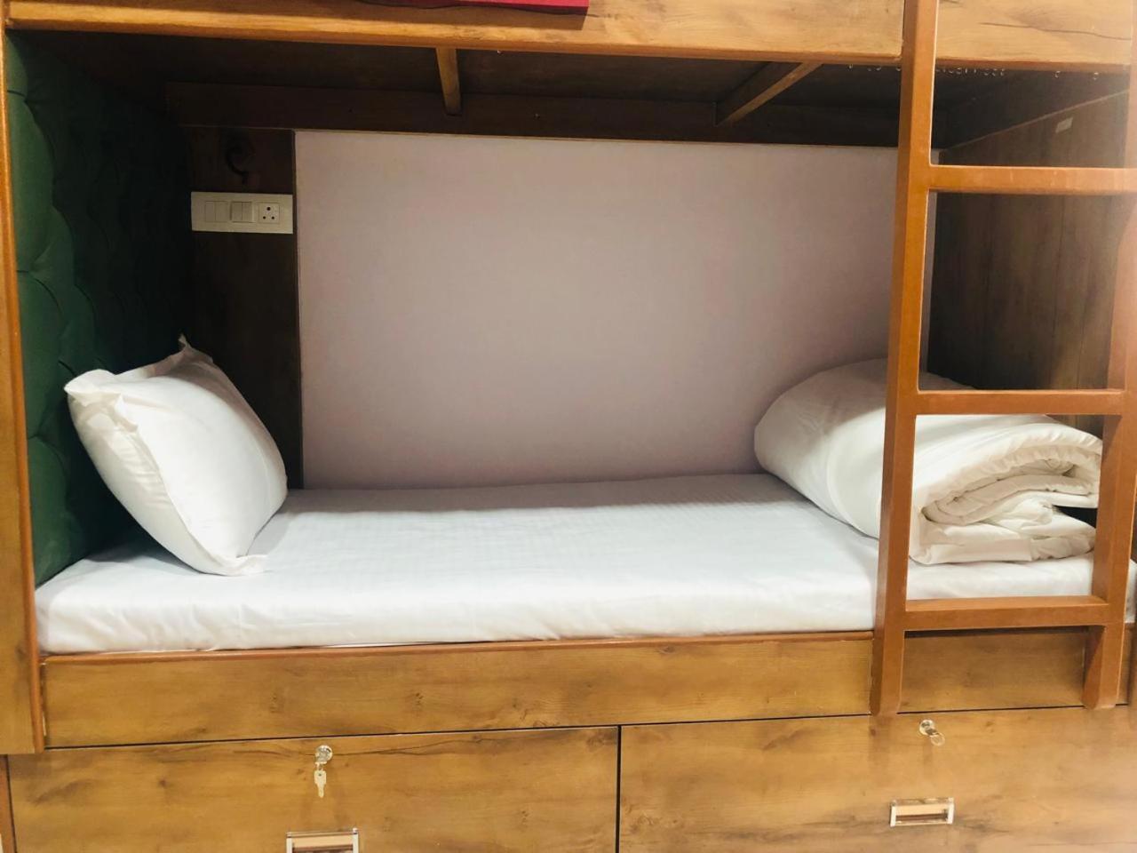 Hotel Everest And 3*
