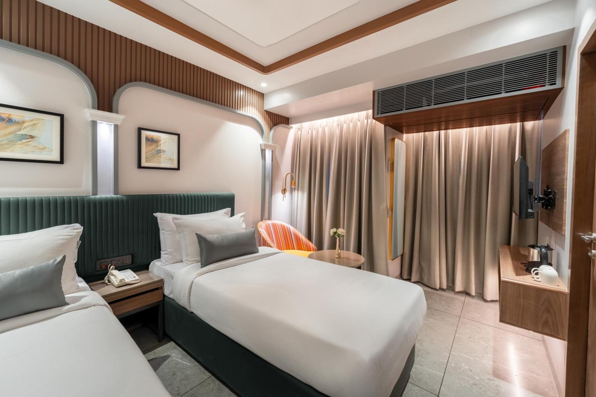 Ajanta Continental-mumbai Airport 3*