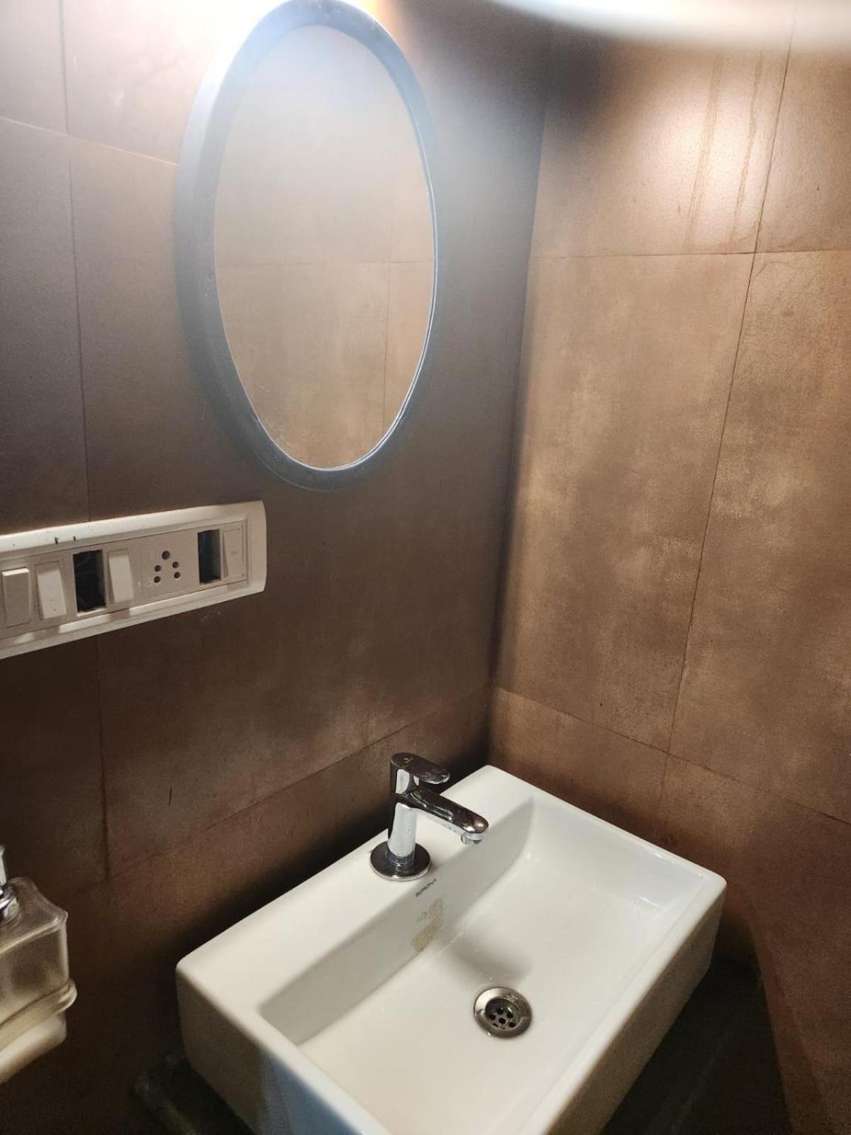 Hostel Sinhassan Juhu