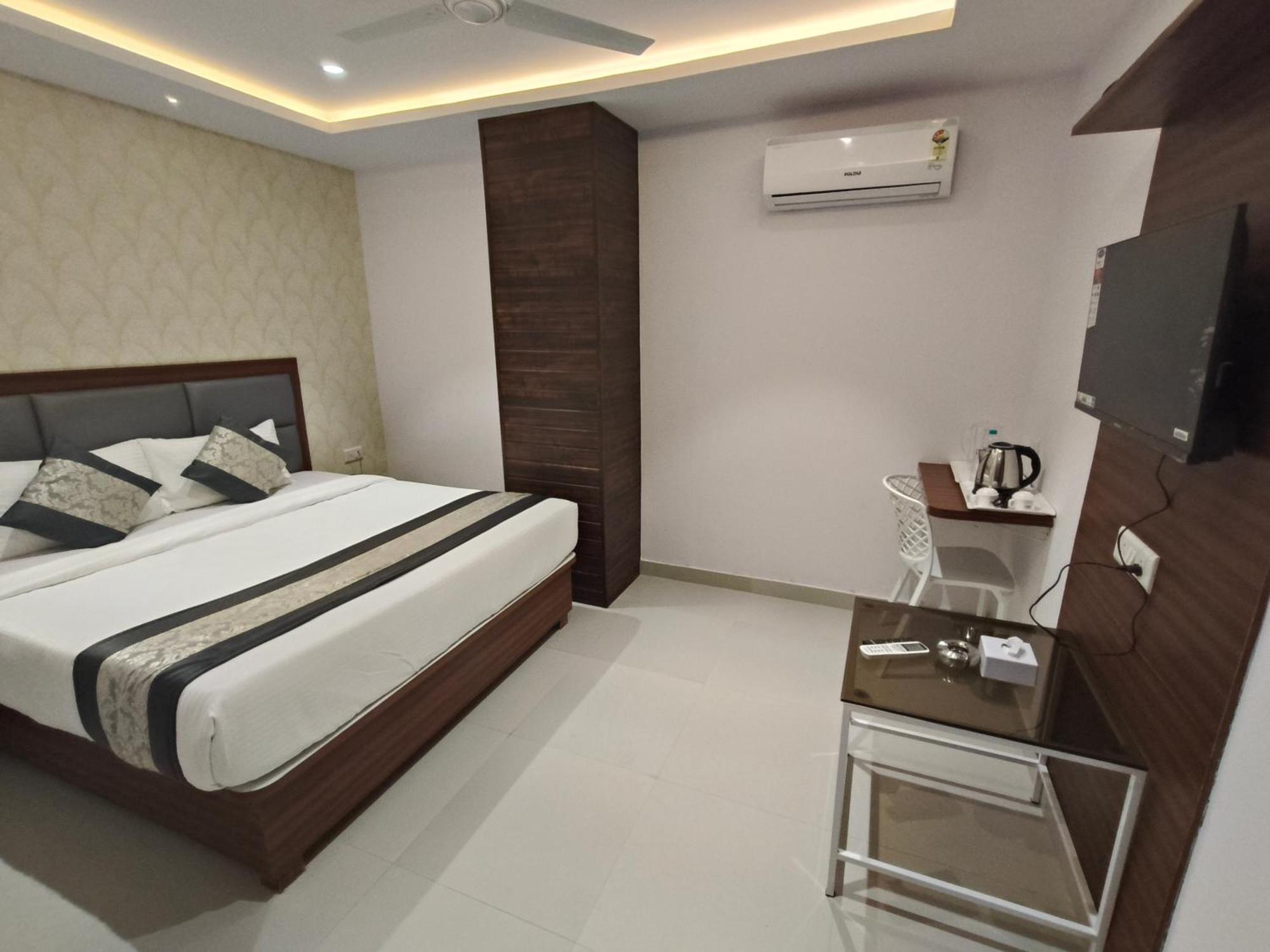 Morya Residency Parel Mumbai