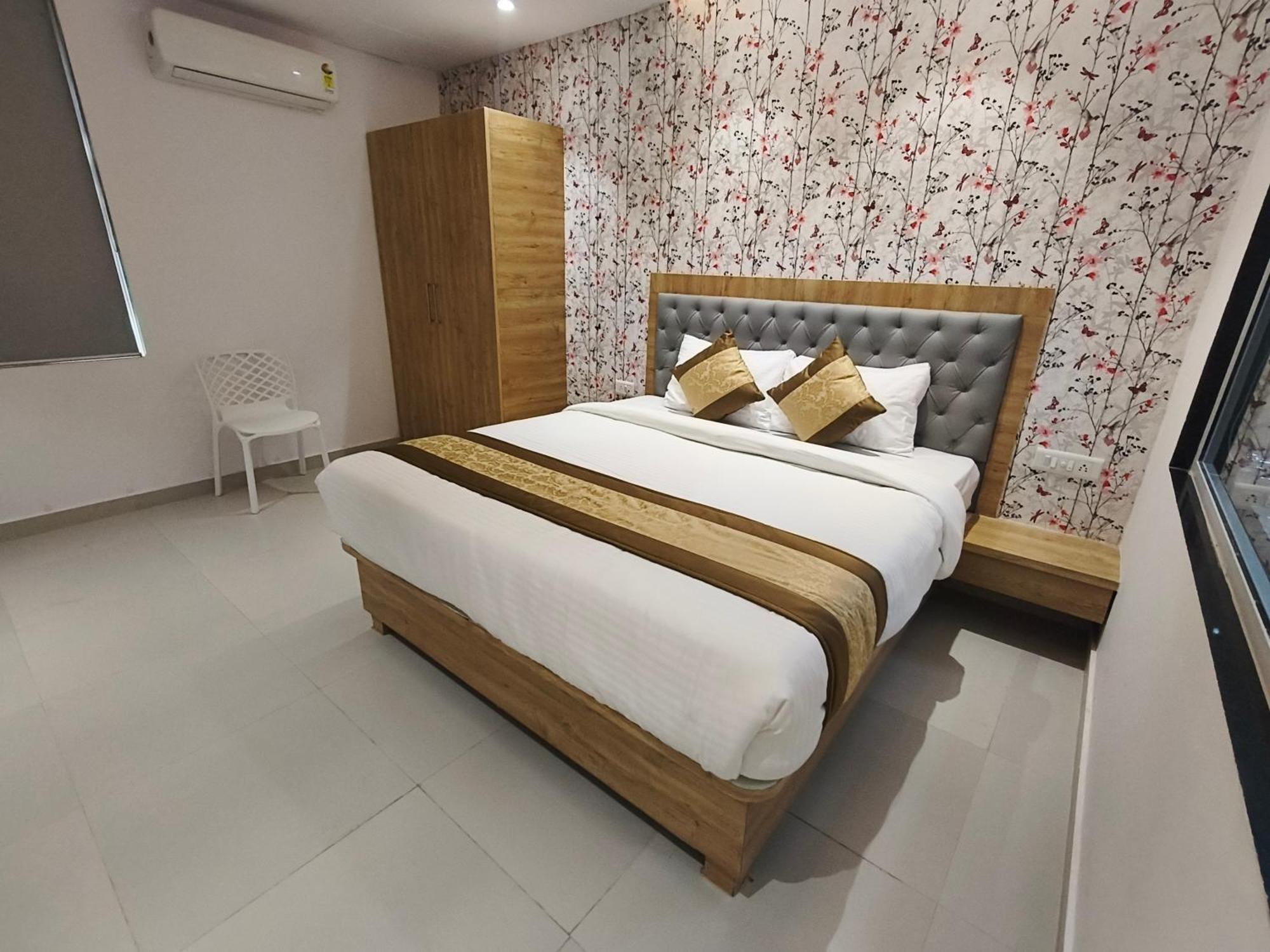 Morya Residency Parel Mumbai
