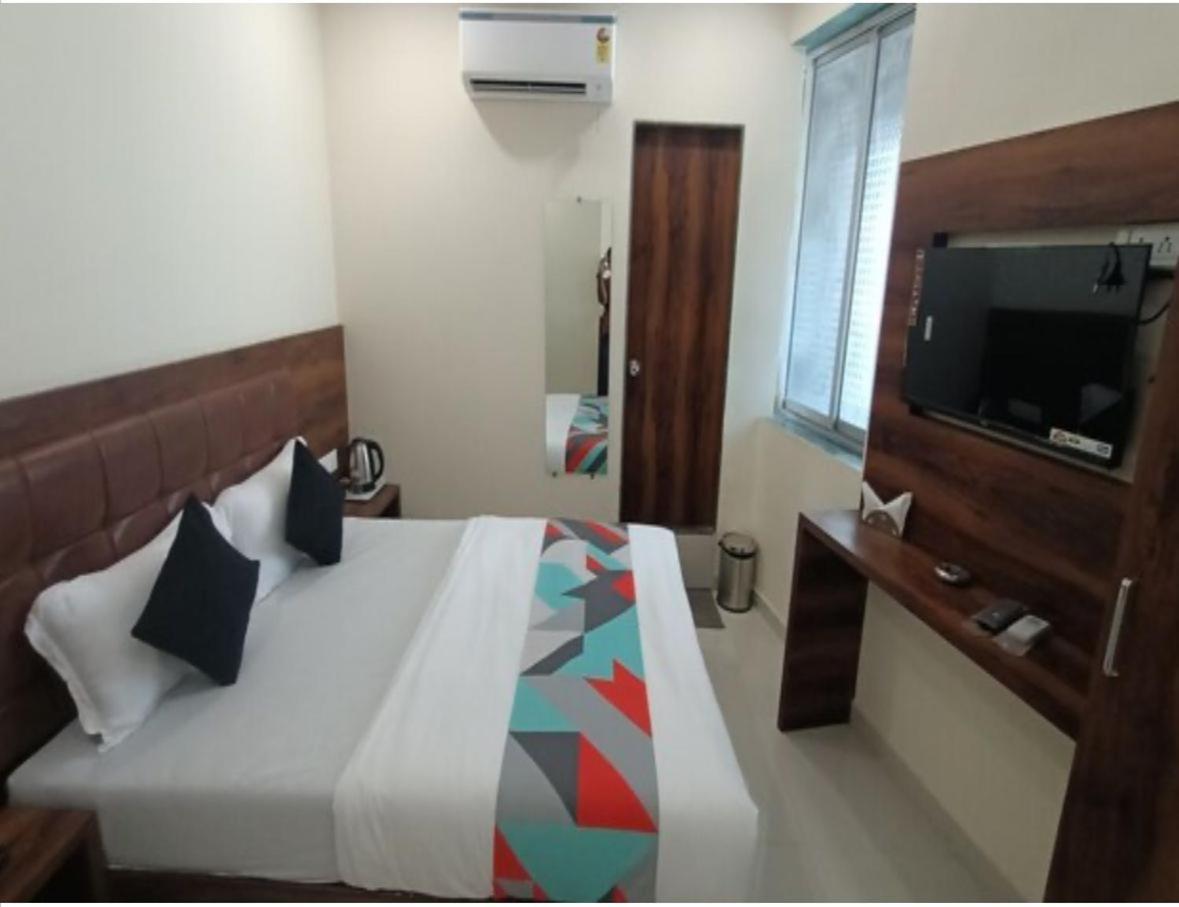 Guest house Glitz Lavender- Nr International Airport *