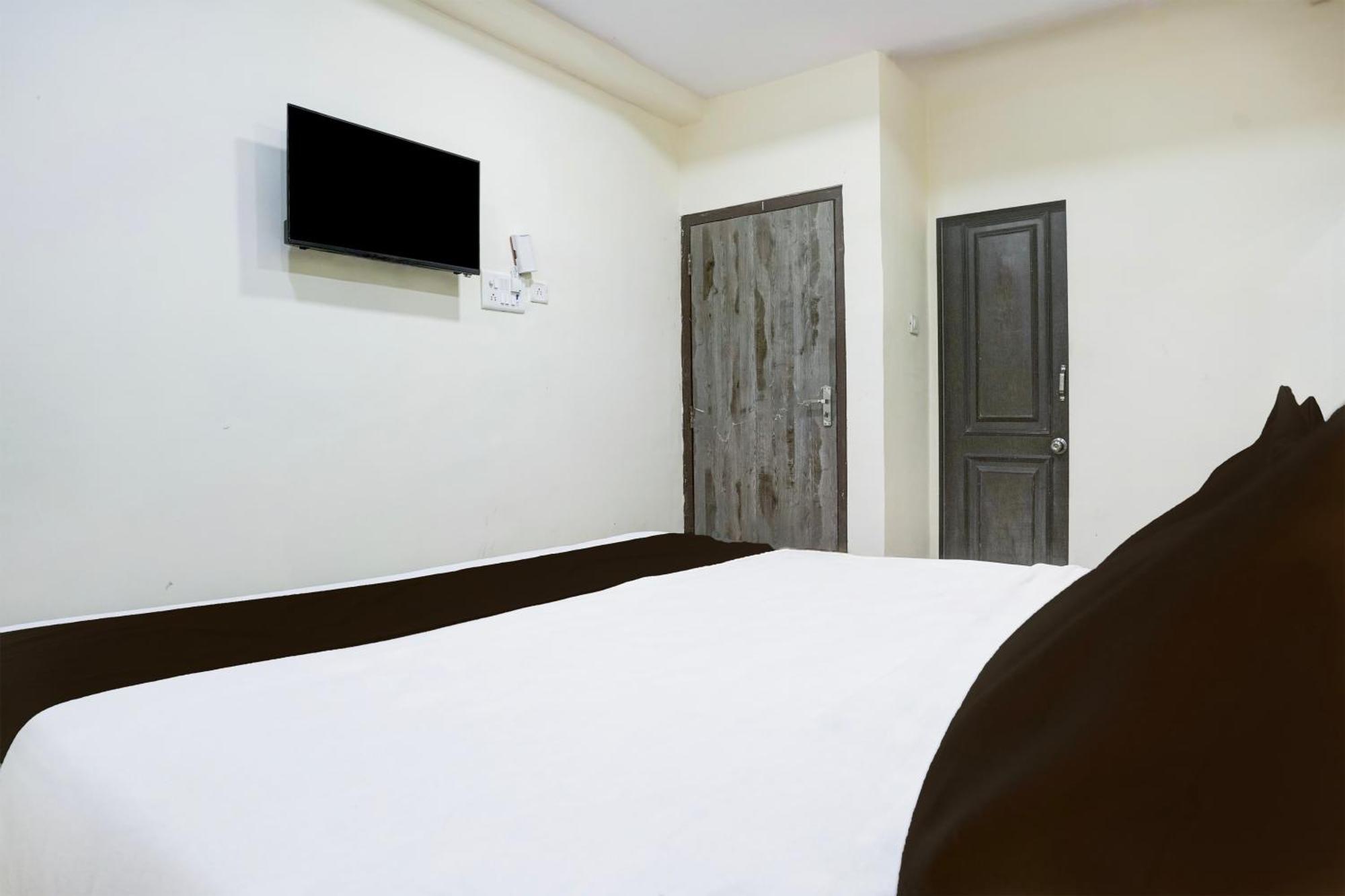 Hotel O Big Rahat Palace