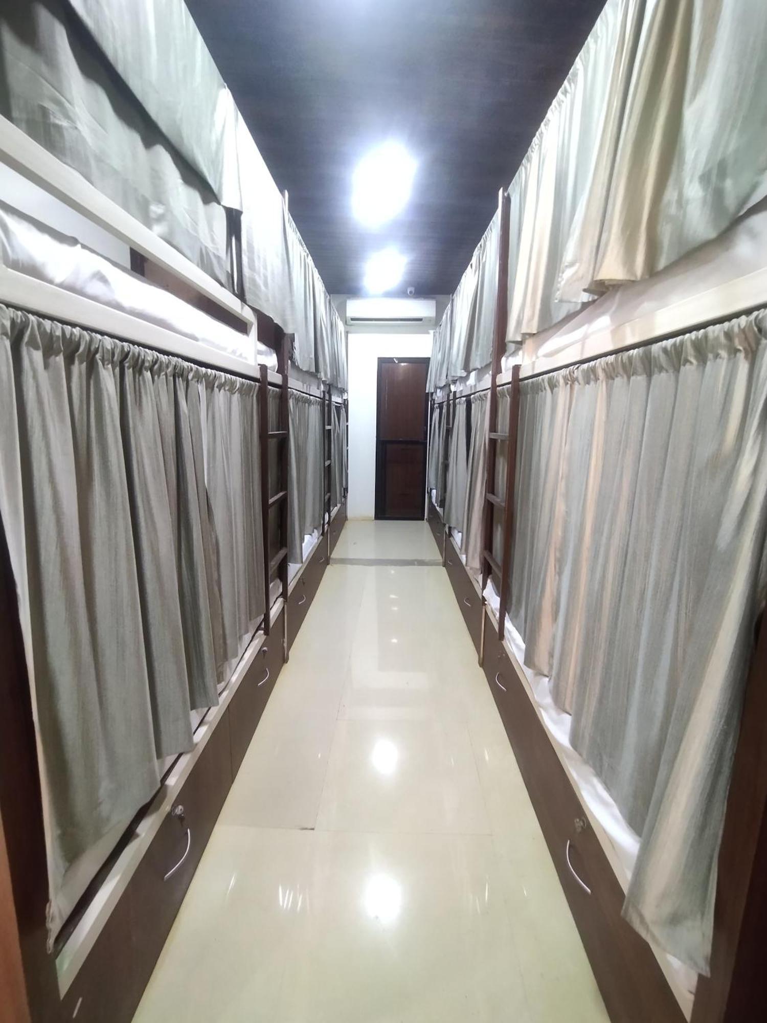 Afreen Ac Dormitory *