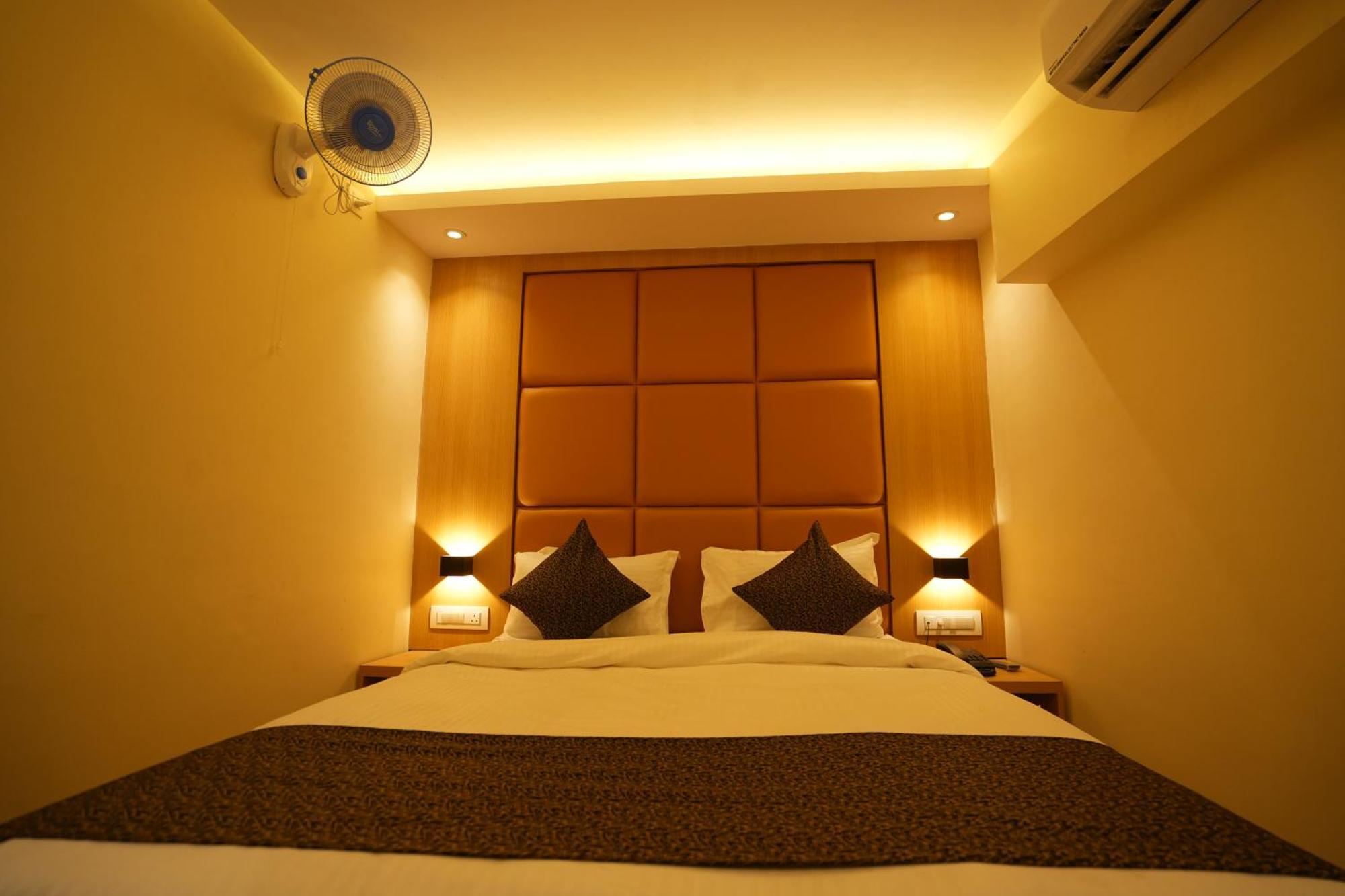 Boston Hotel 2*