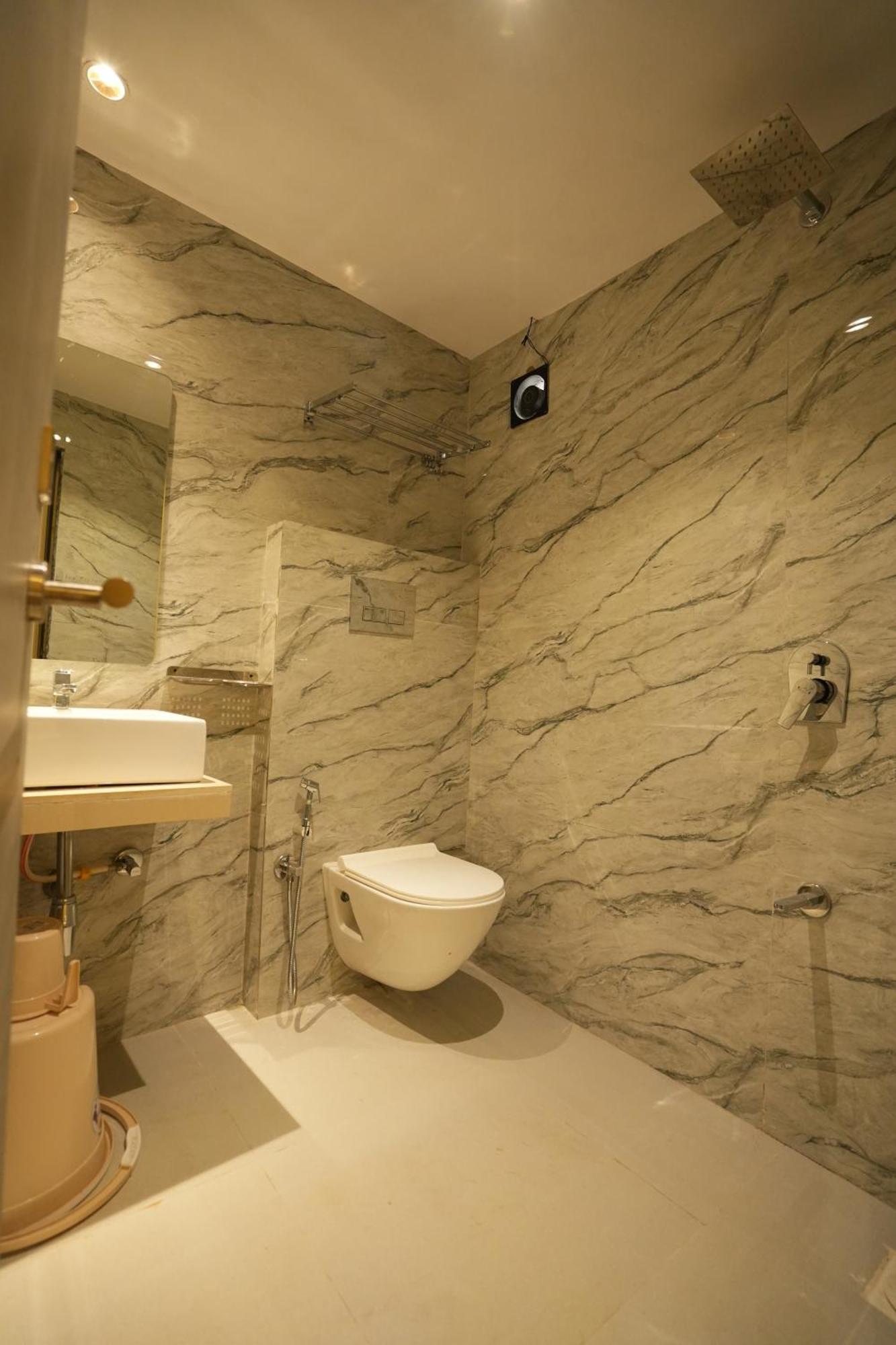 Boston Hotel Mumbai