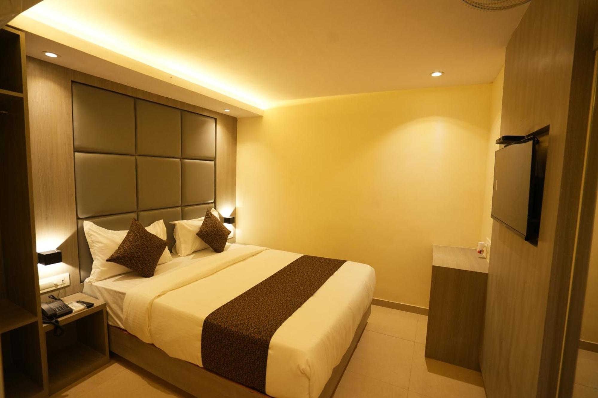 Hotel Boston 2*