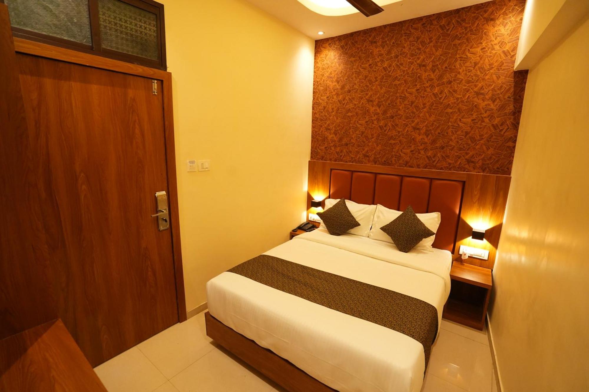 Boston Hotel Mumbai