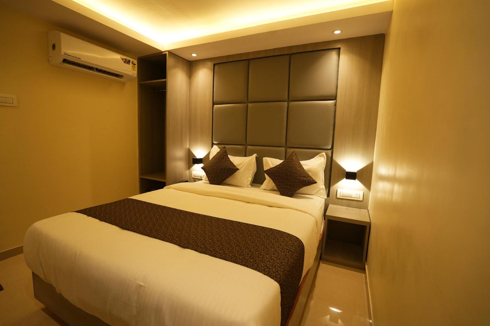 Hotel Boston Mumbai