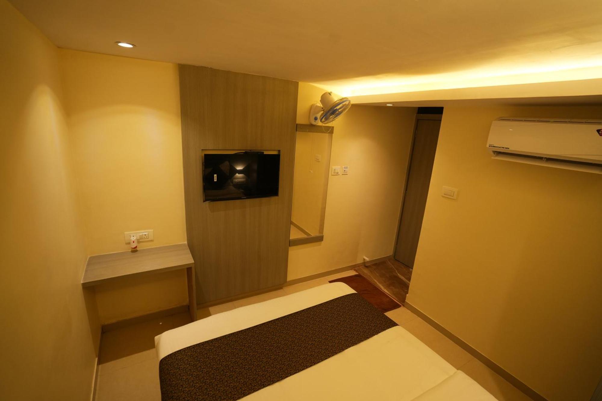 Boston Hotel Mumbai