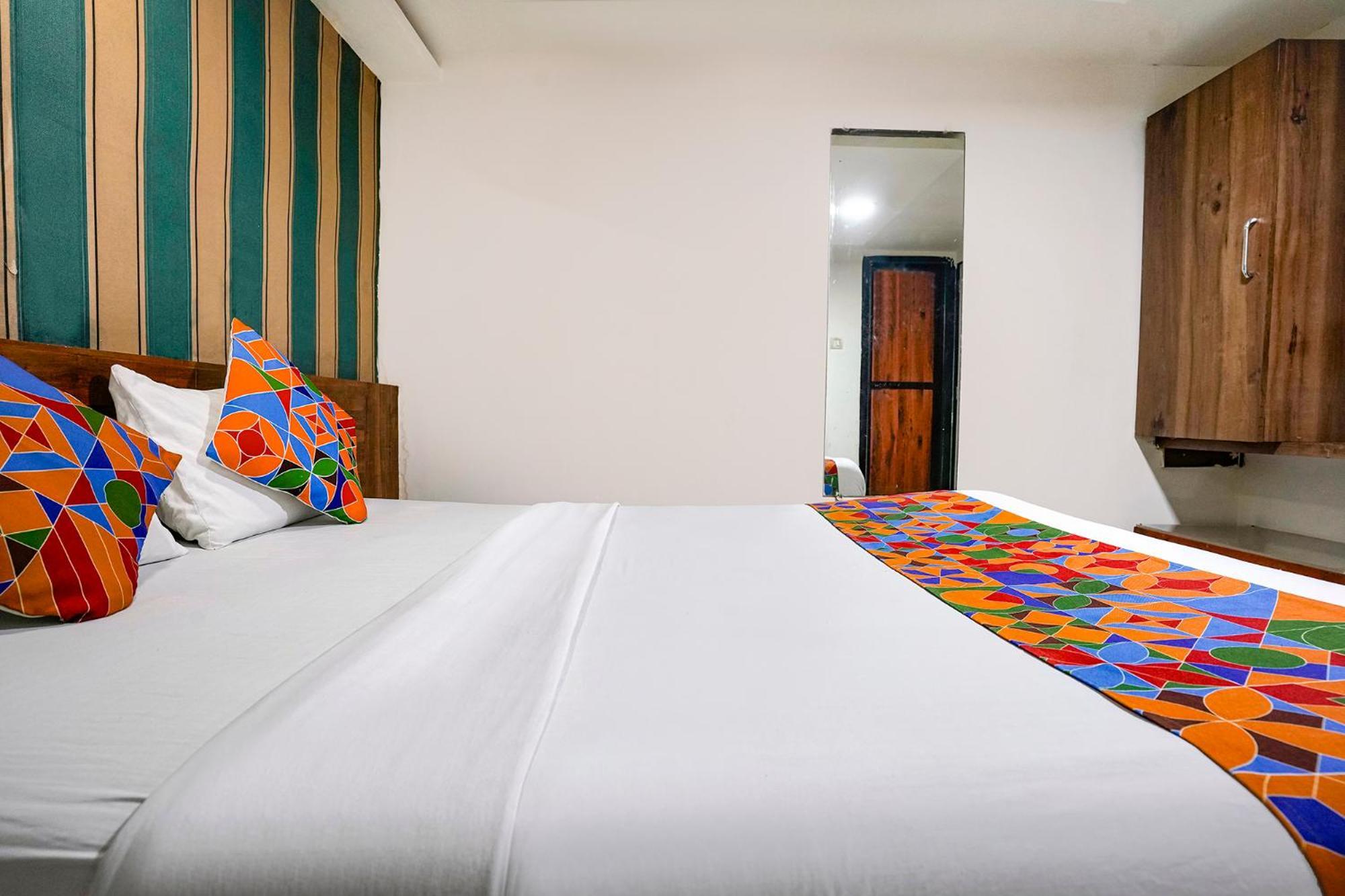 Hotel Fabexpress Havana Mumbai