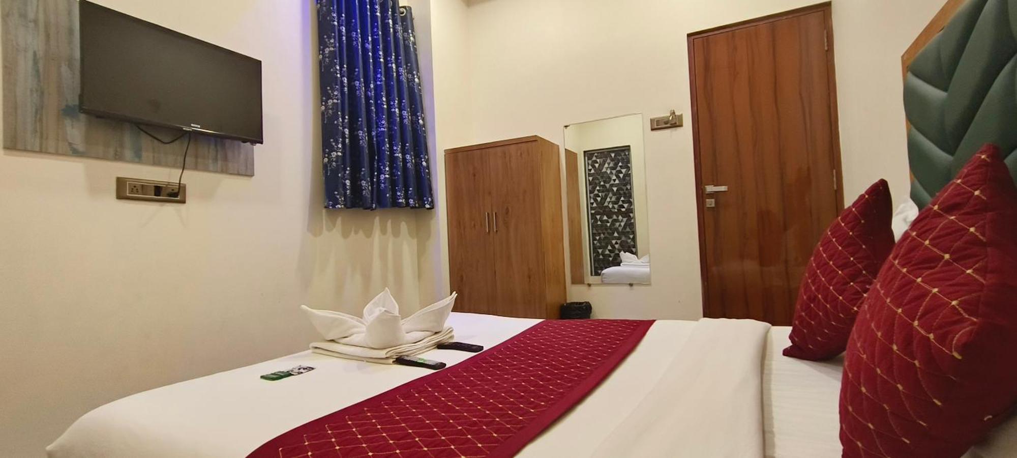 Hotel Smooth Checkin By Edition Blue - Mumbai
