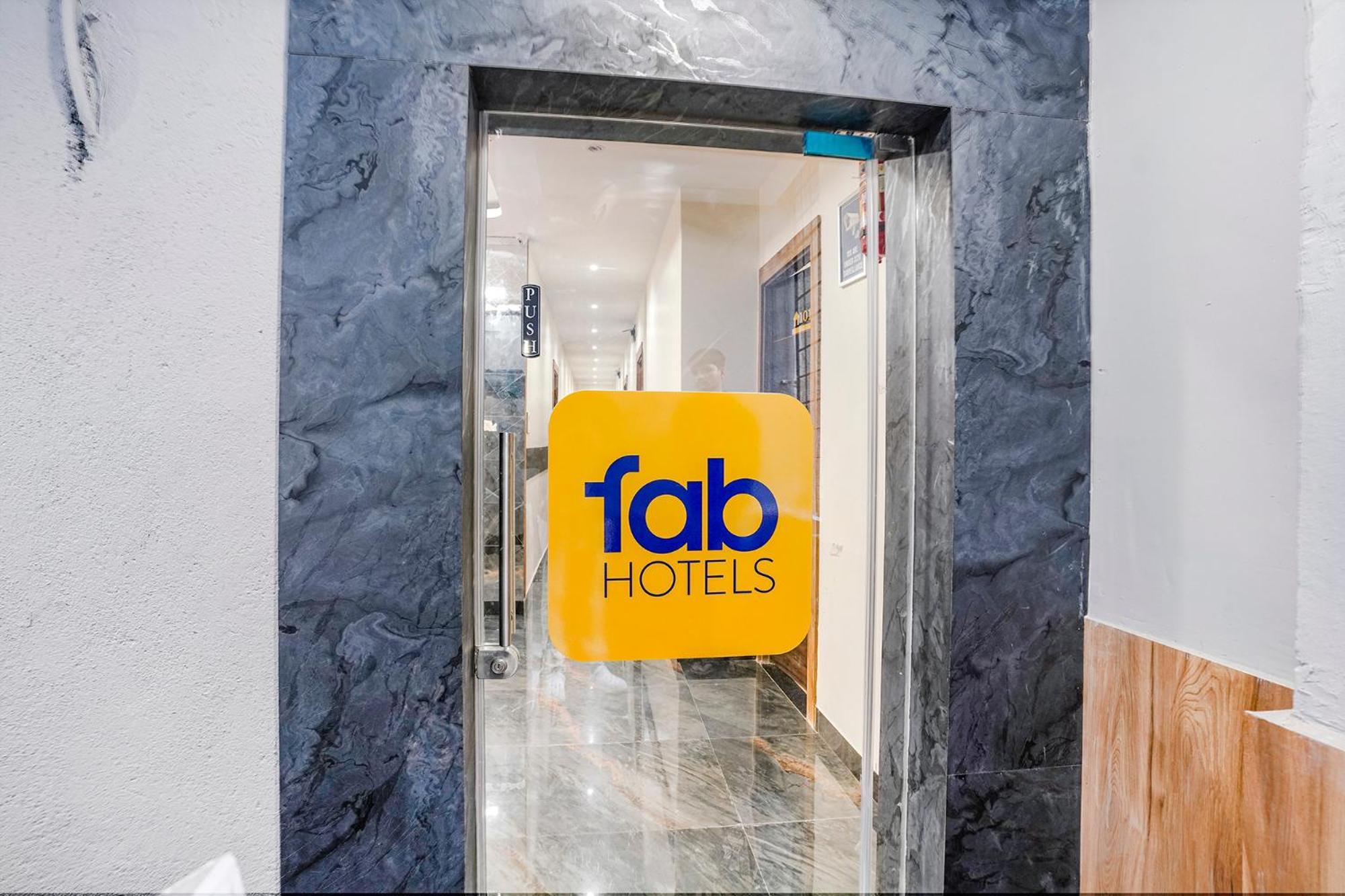 Fabhotel Riza International Mumbai