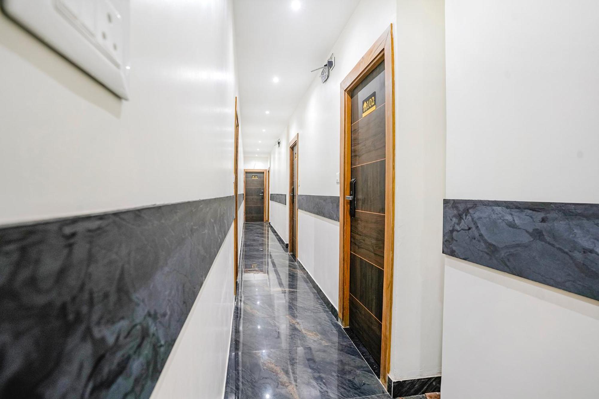 Fabhotel Riza International Mumbai