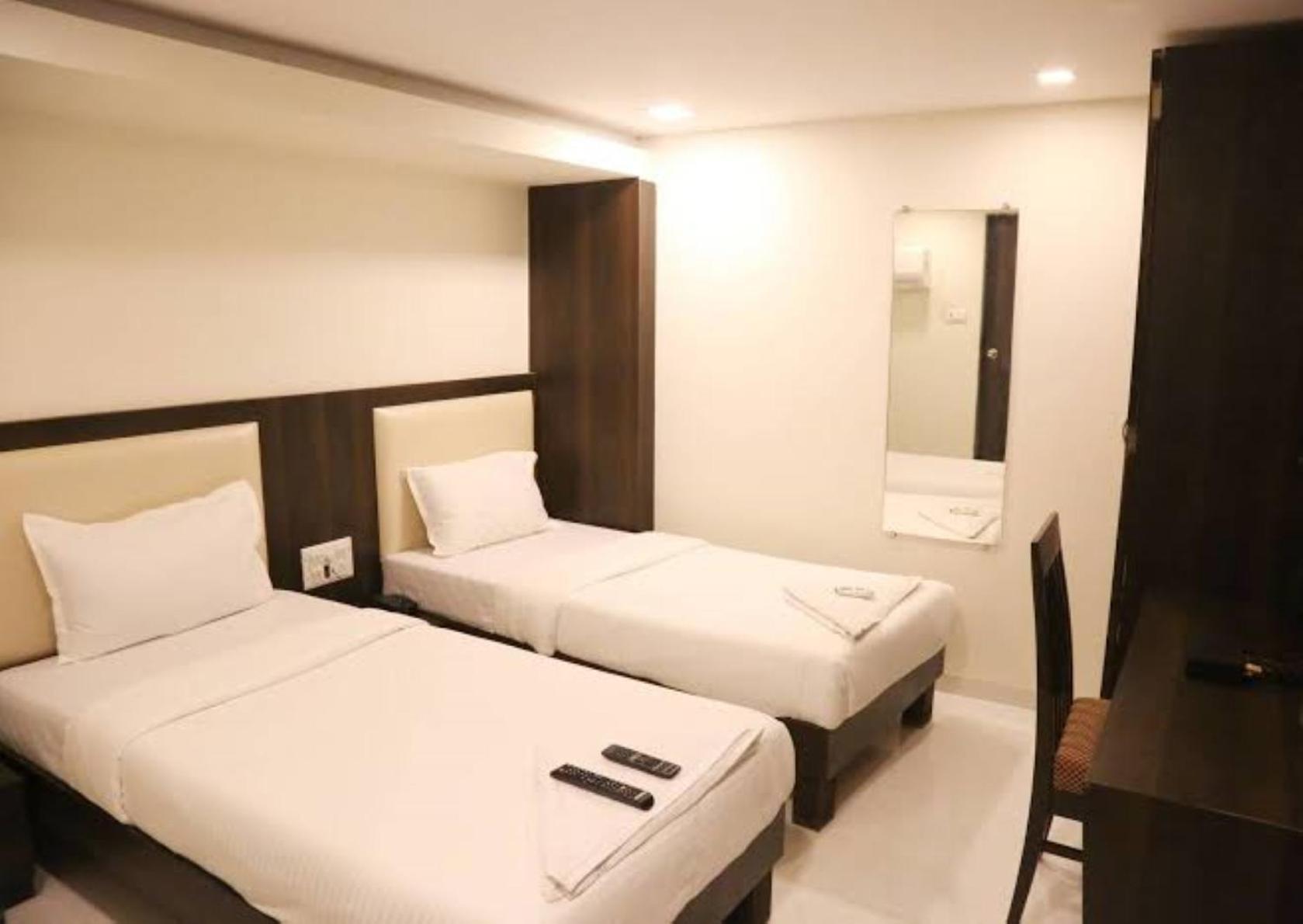 Hotel Venture Grand Mumbai