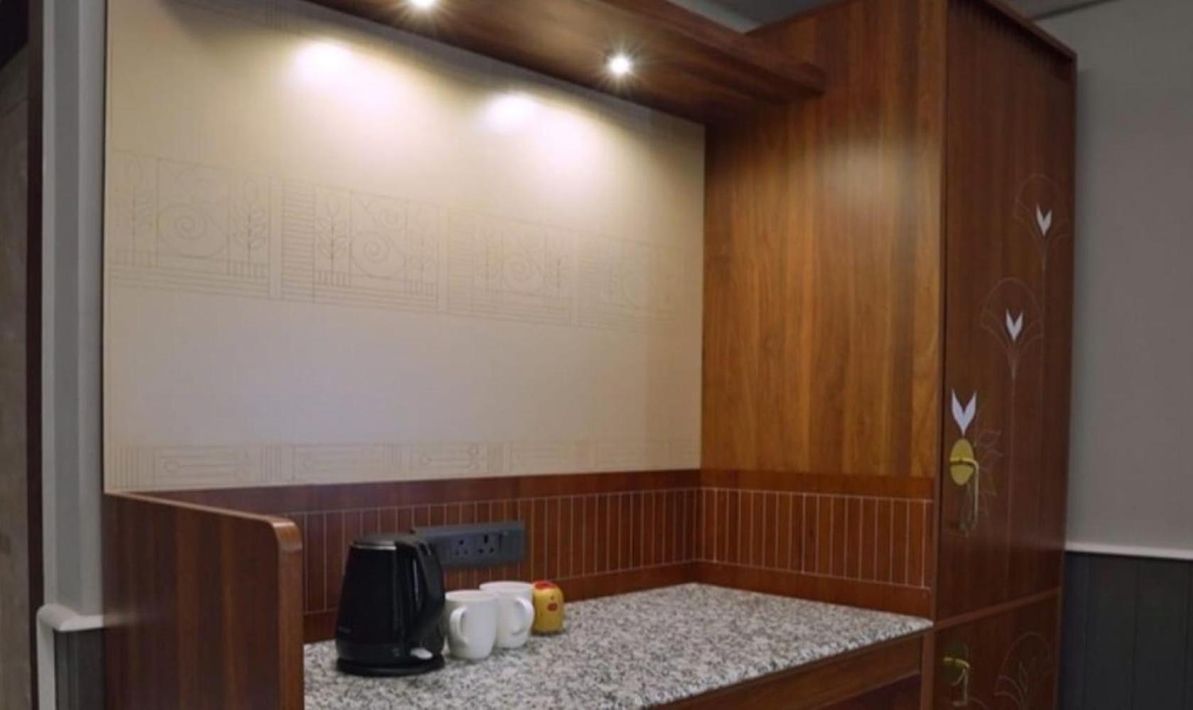 Venture Grand Hotel