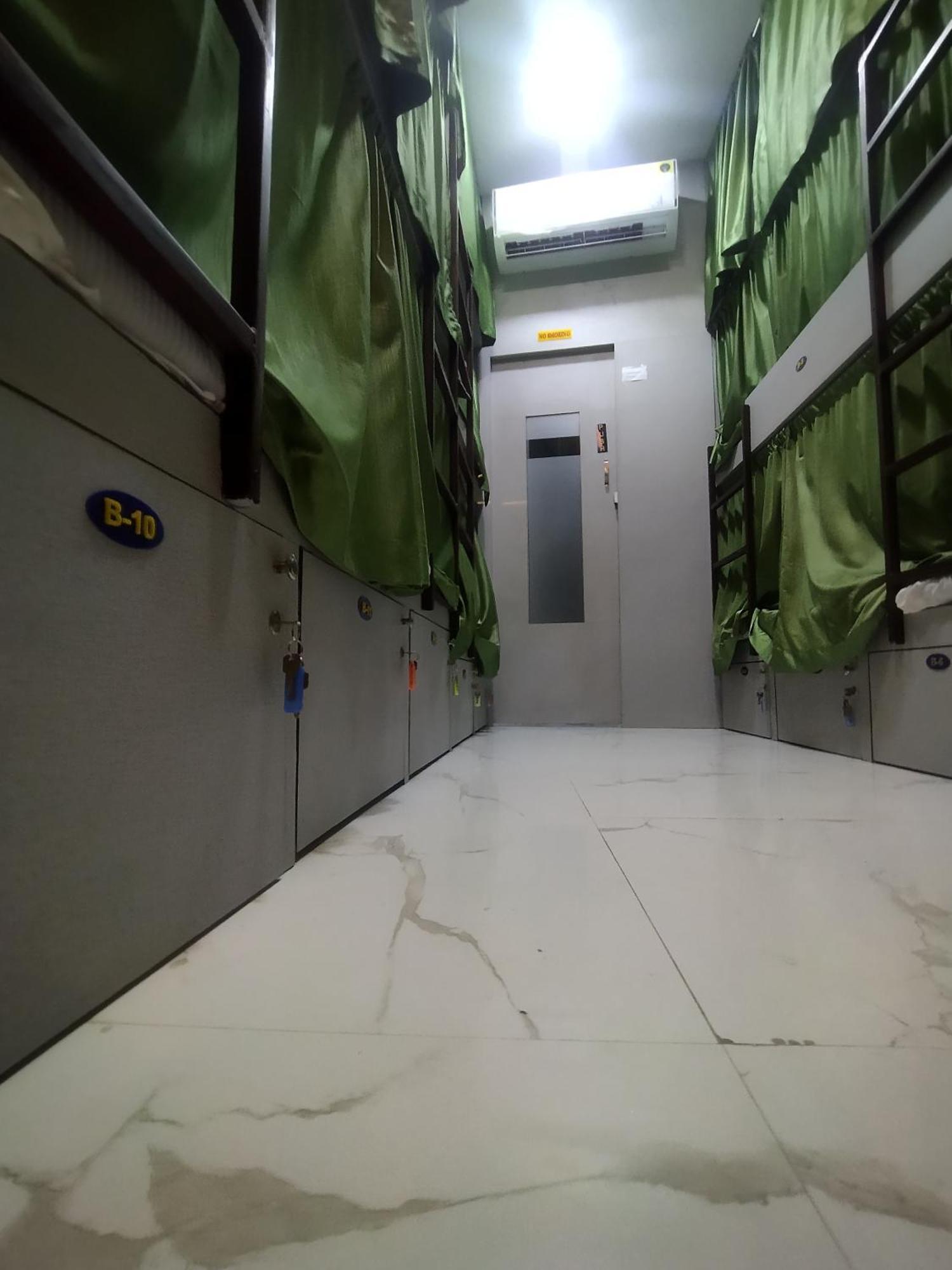 Noor Sakinaka Hostel *
