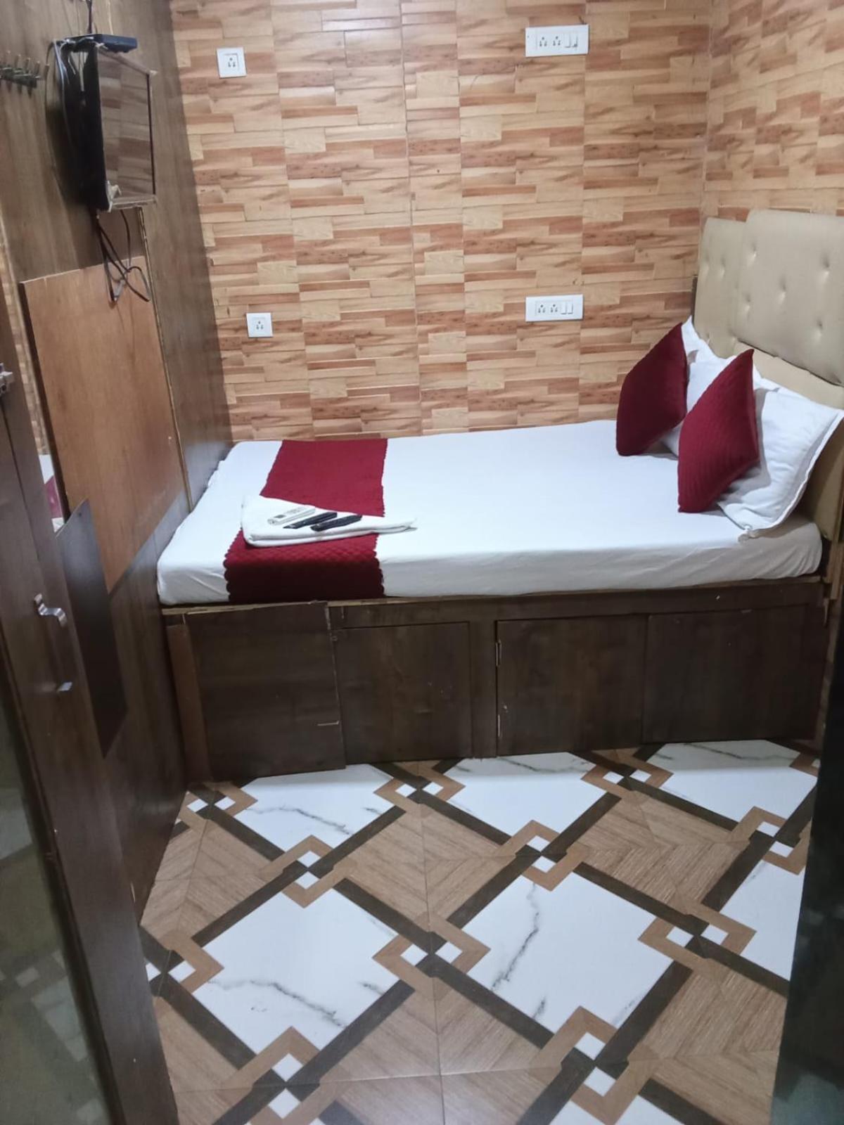 Udupi Near International Airport Hotel *