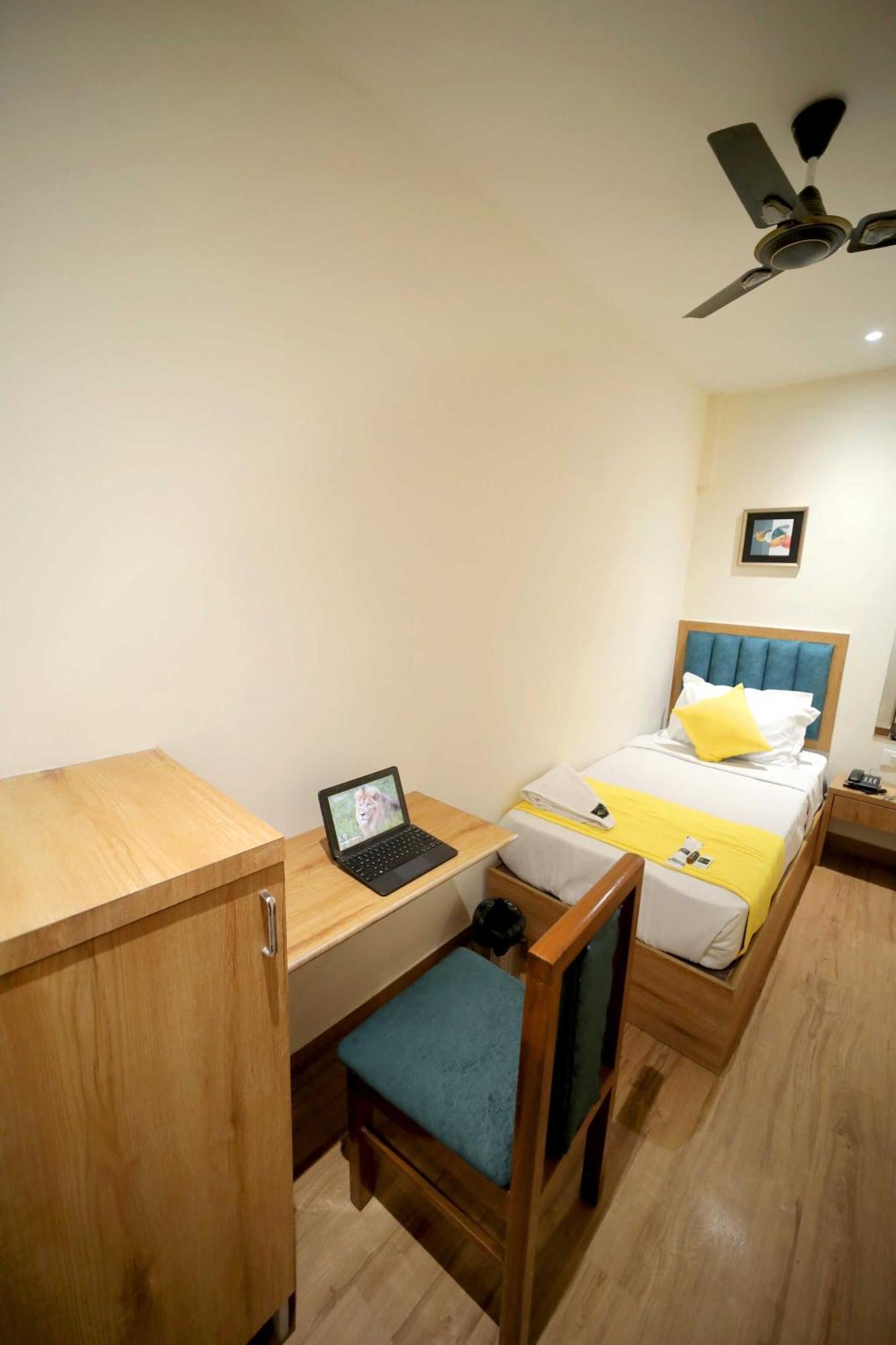 Hostel Cabinstay-airport *