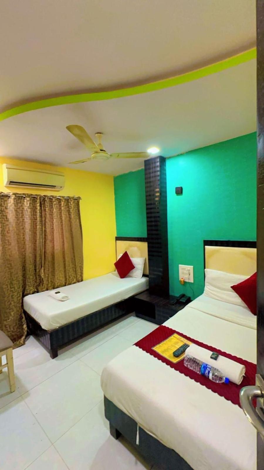 Avenue Near T-2 International Airport 3* Mumbai