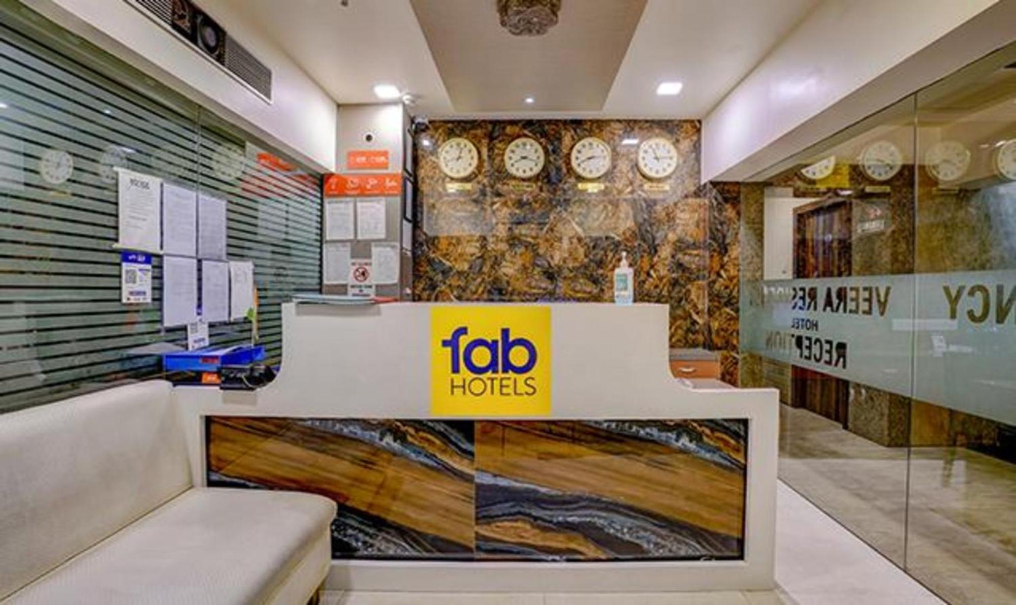 Hotel Fabexpress Veera Residency 3*