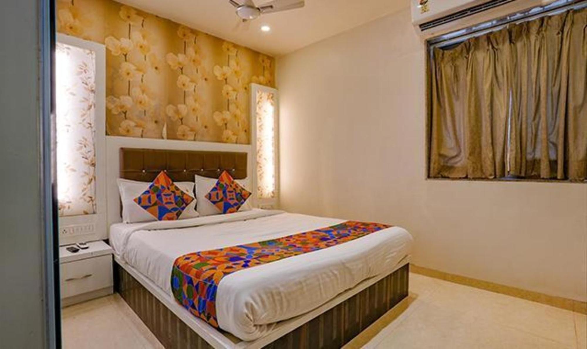 Hotel Fabexpress Veera Residency 3*