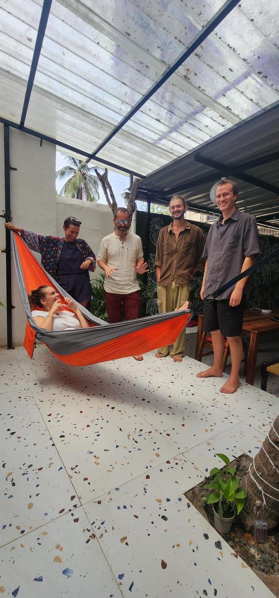 Hostel Hammock - Bandra Mumbai