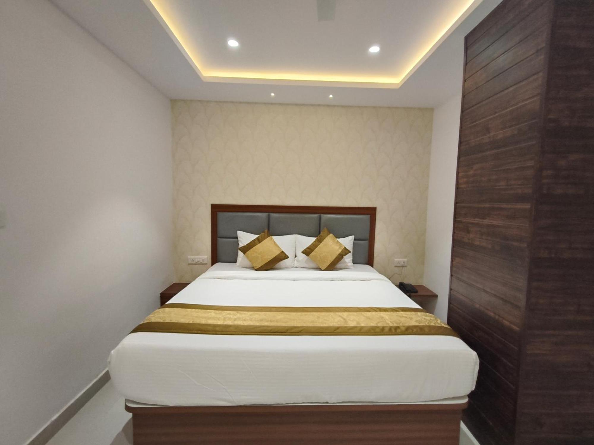Morya Residency Parel