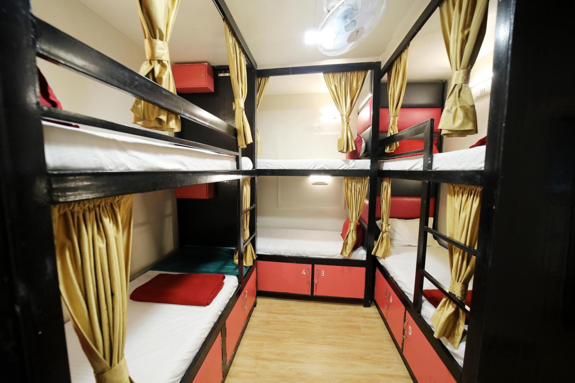 Hostel Social Hubz *