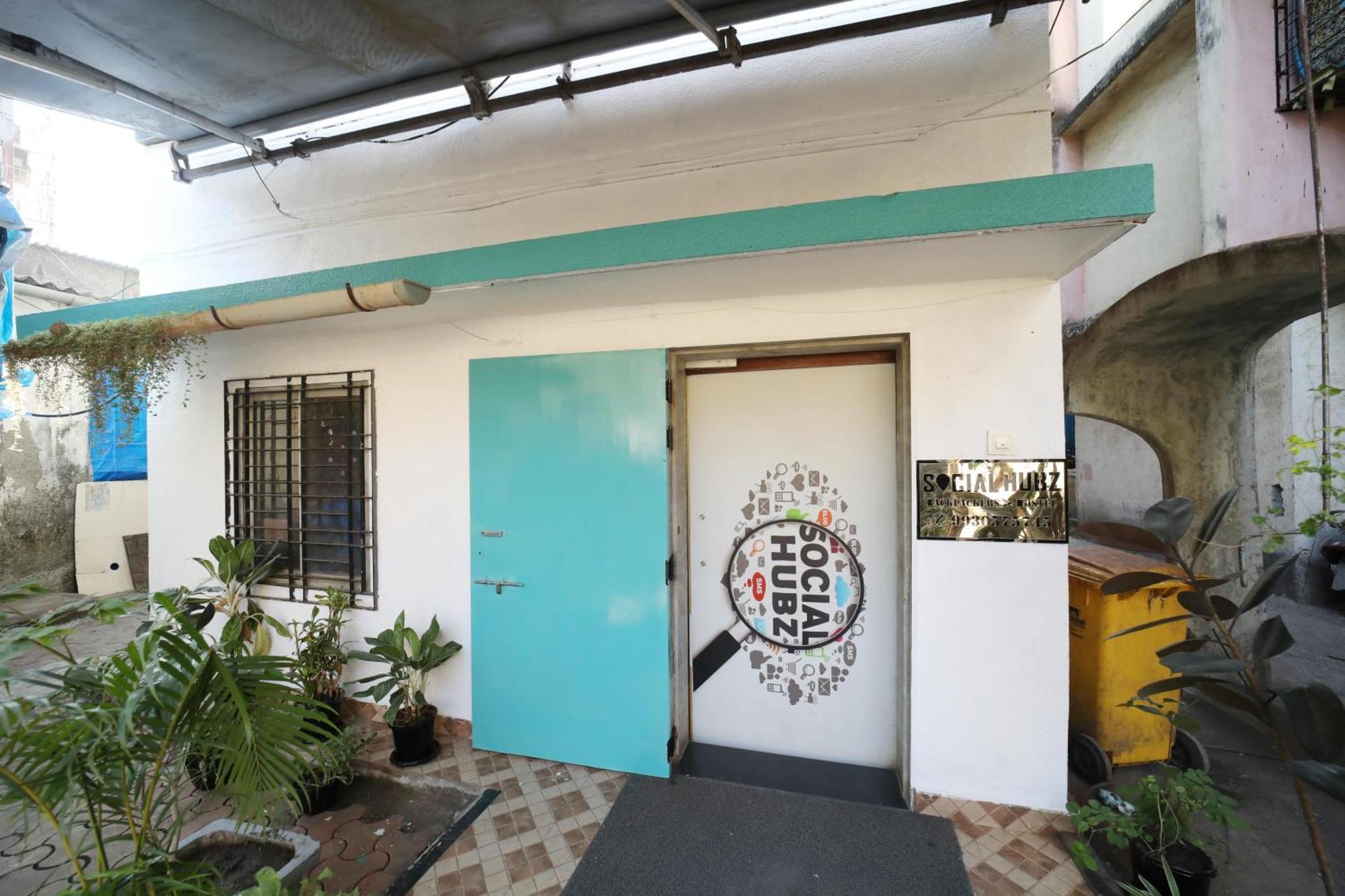 Social Hubz Hostel *