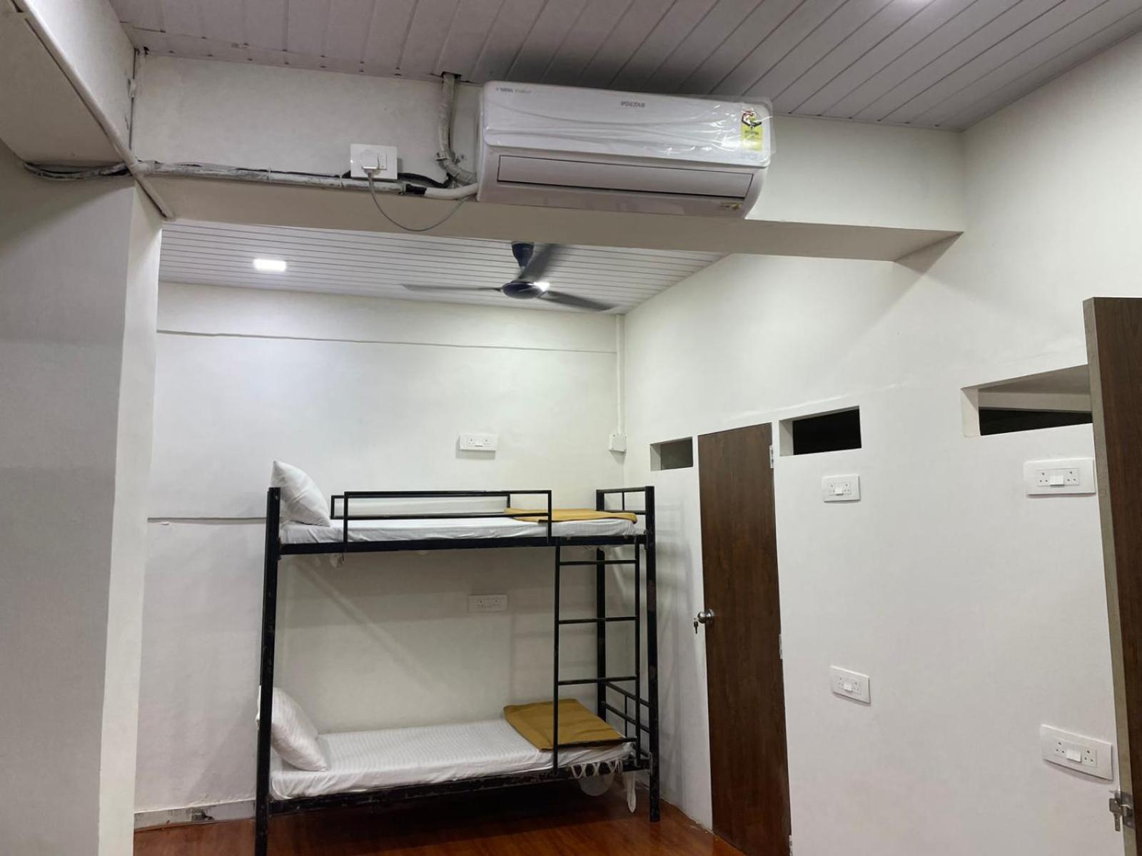 Hotel Grand Dyad - Near Kokilaben Hospital Andheri West 3*