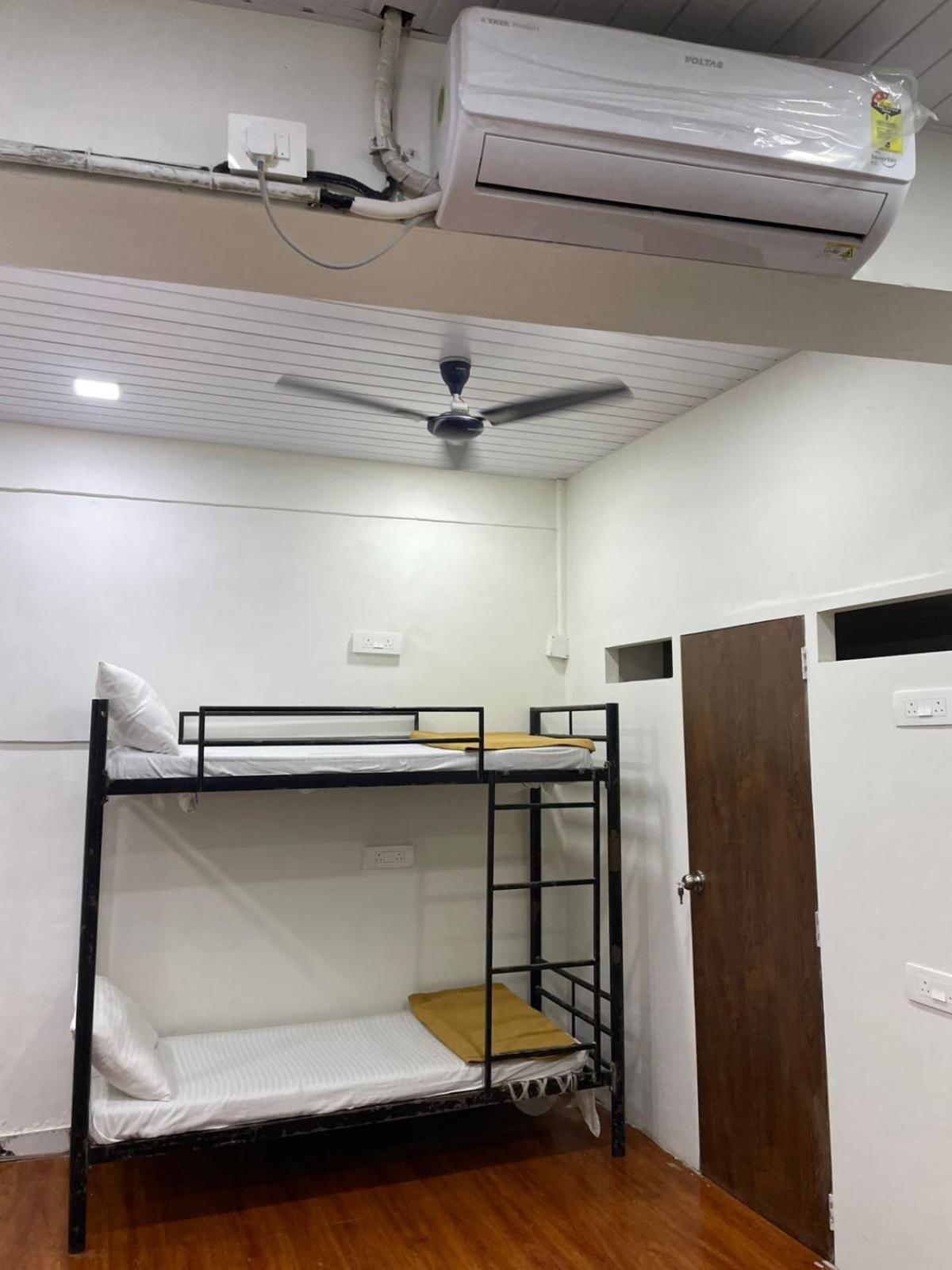 Grand Dyad - Near Kokilaben Hospital Andheri West Hotel 3*